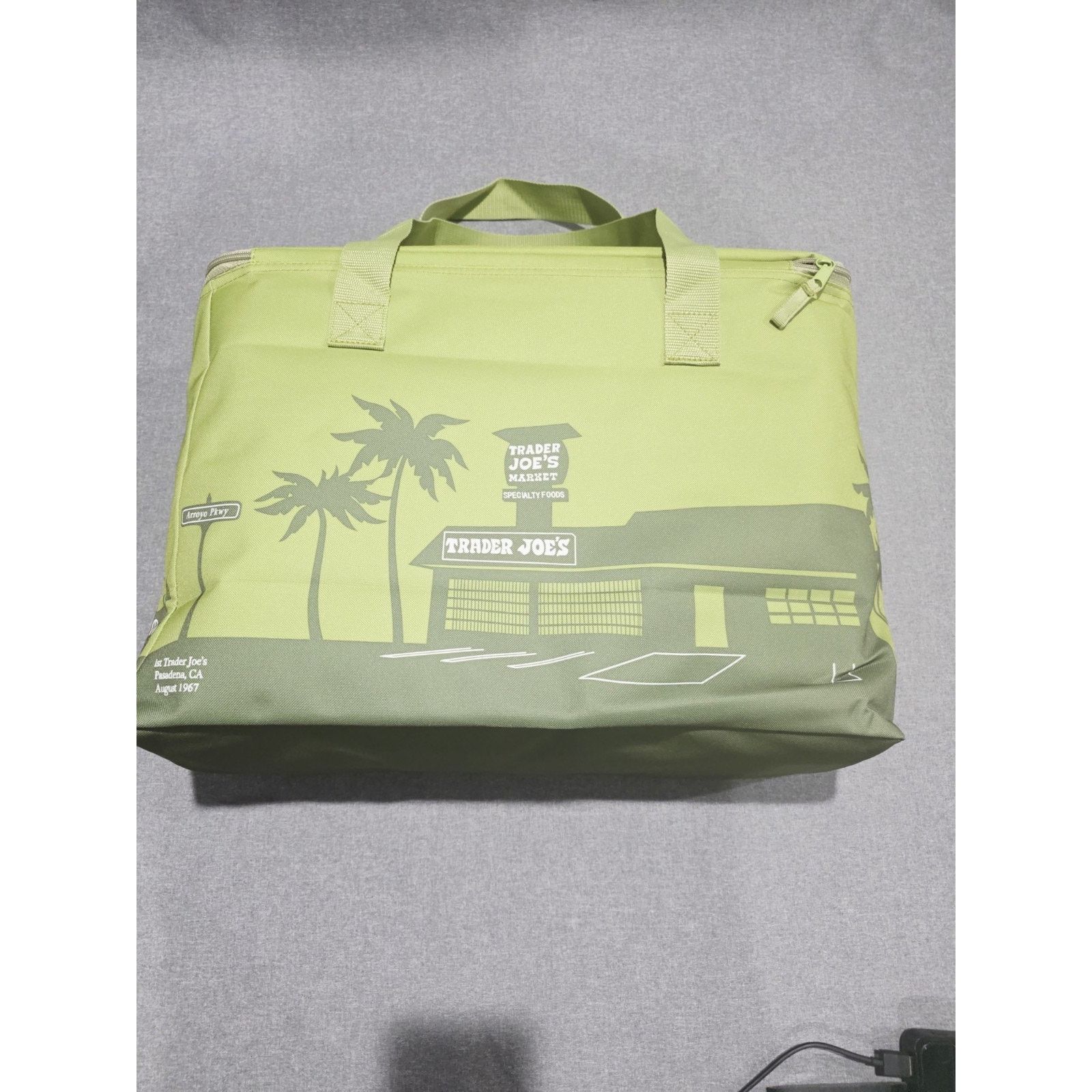 Other Trader Joe's Reusable Large Insulated Cooler Tote Bag Olive Size ONE SIZE - 2 Thumbnail
