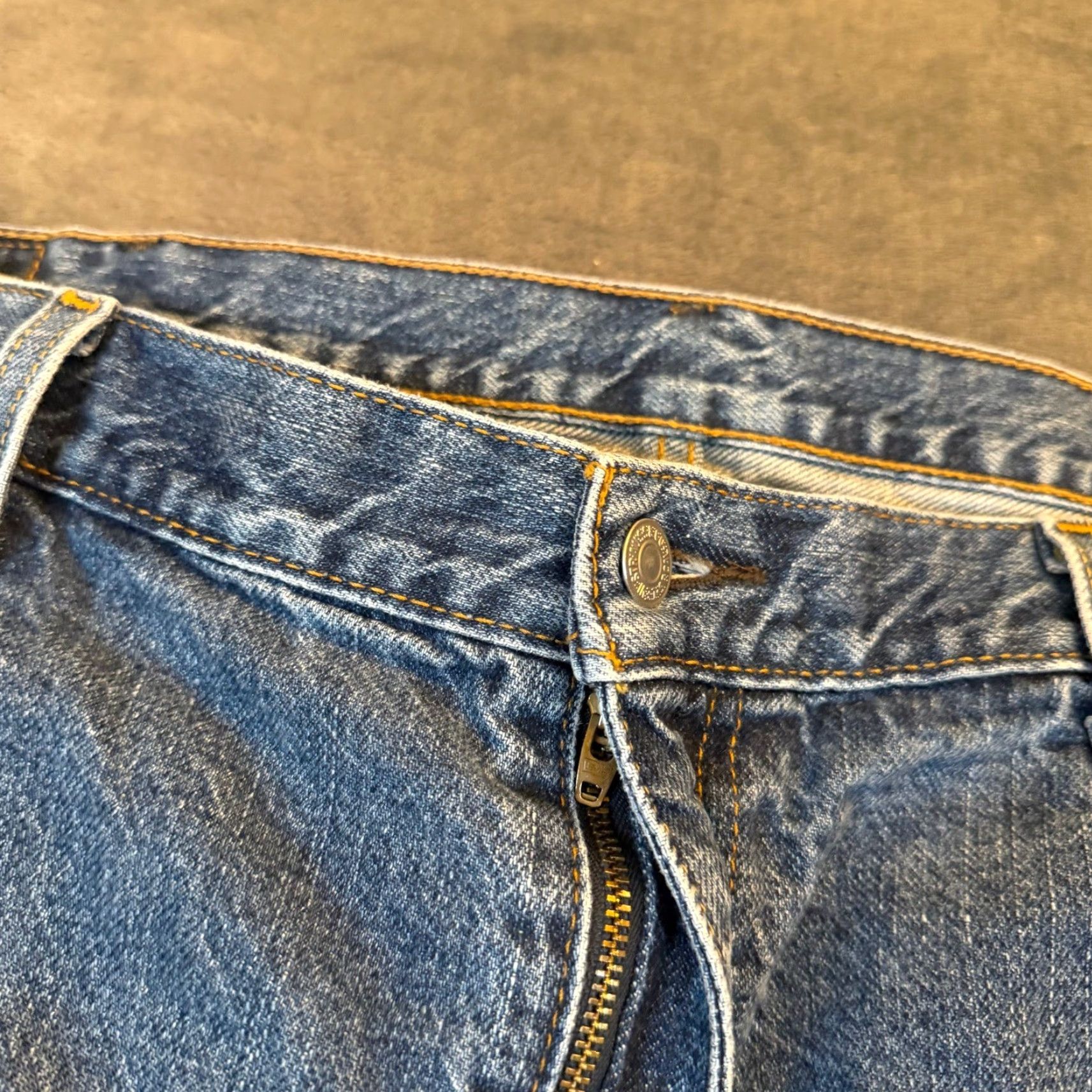 Levi's Levi's Denim Shorts 505 Relaxed Fit WaterLess Bermuda 42 Blue Medium Wash Mens Size US 42 / EU 58 - 4 Thumbnail