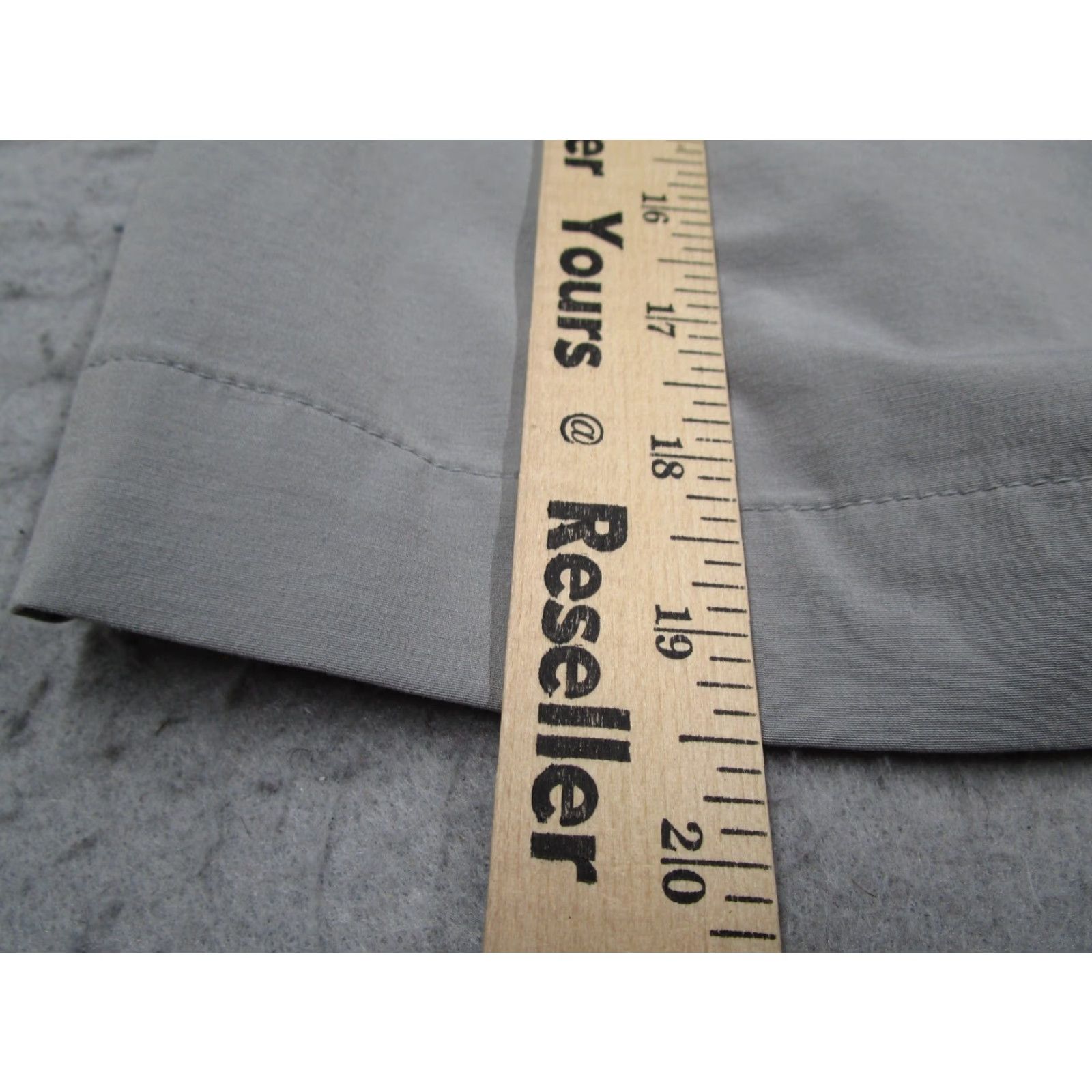 Faherty Faherty ALL DAY SHORTS Mens 30 Gray 9" Casual Hybrid Beach Travel Walk Golf Premium Chino Style Size US 30 / EU 46 - 7 Thumbnail