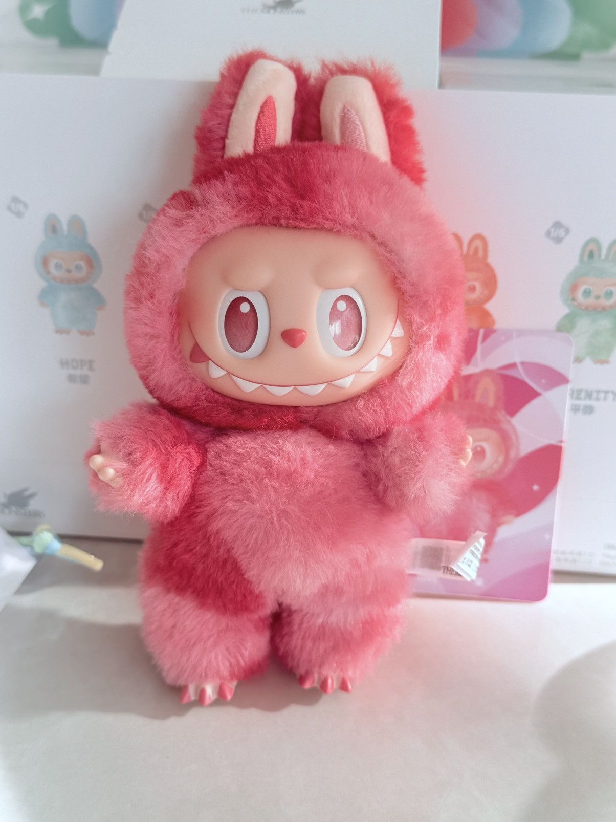 POP MART Labubu Big into Energy Love Size ONE SIZE - 1 Thumbnail