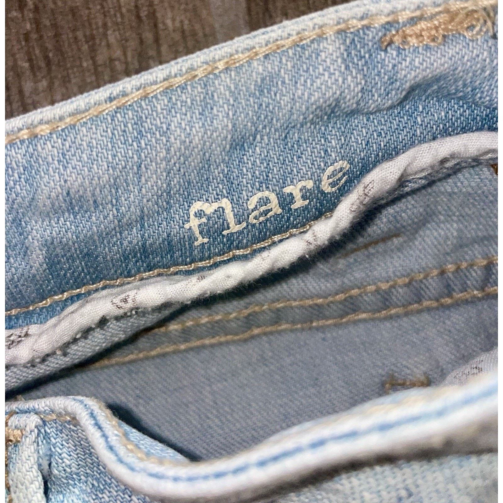 The Unbranded Brand Vintage Y2K Mudd Women’s Low Rise Flare Bottom Jeans Size 5 Size 26" / US 2 / IT 38 - 6 Thumbnail