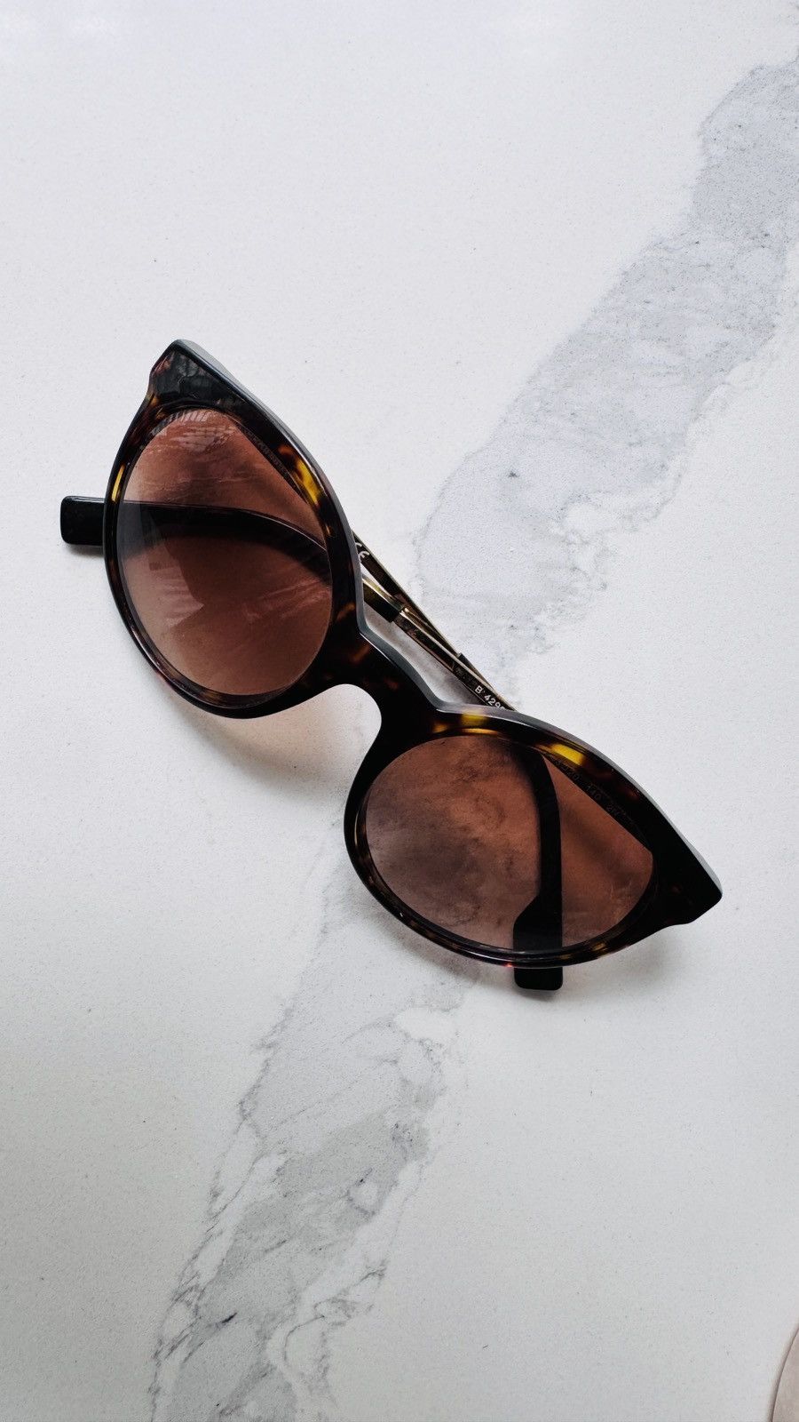 Burberry Burberry Shades Size ONE SIZE - 1 Thumbnail