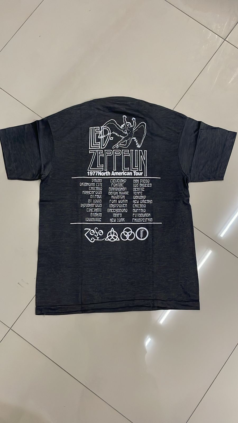 Band Tees Vintage Led Zeppelin North american tour 1977 70s tee Size US L / EU 52-54 / 3 - 2 Thumbnail