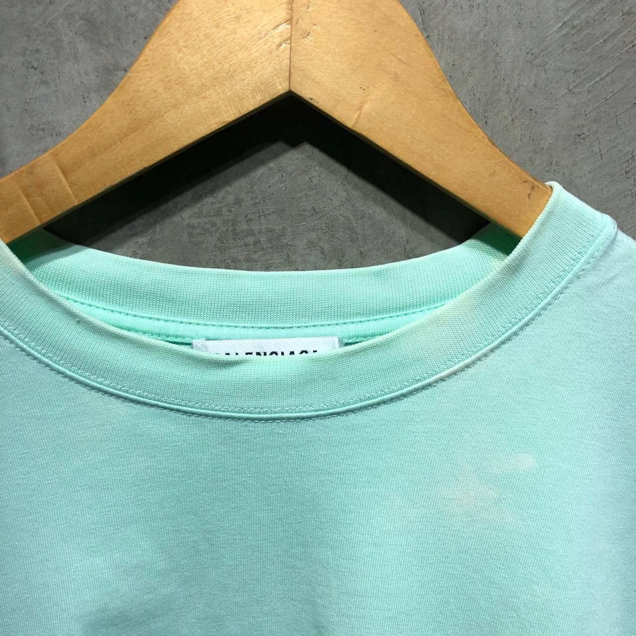 Balenciaga Balenciaga Embroidered tee Size US M / EU 48-50 / 2 - 9 Thumbnail