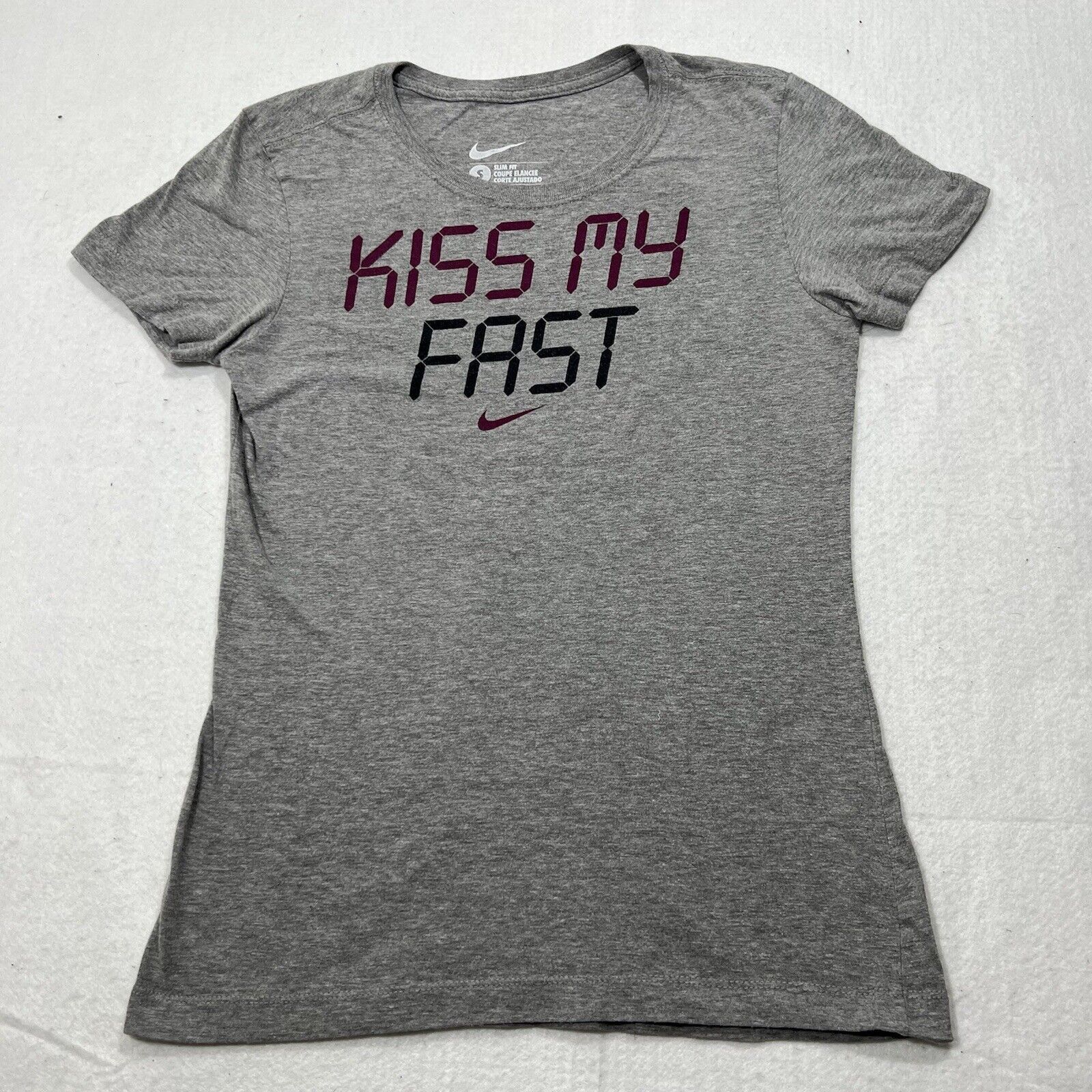 Nike Nike Kiss My Fast Gray Short Sleeve Graphic T Shirt Size S / US 4 / IT 40 - 1 Thumbnail