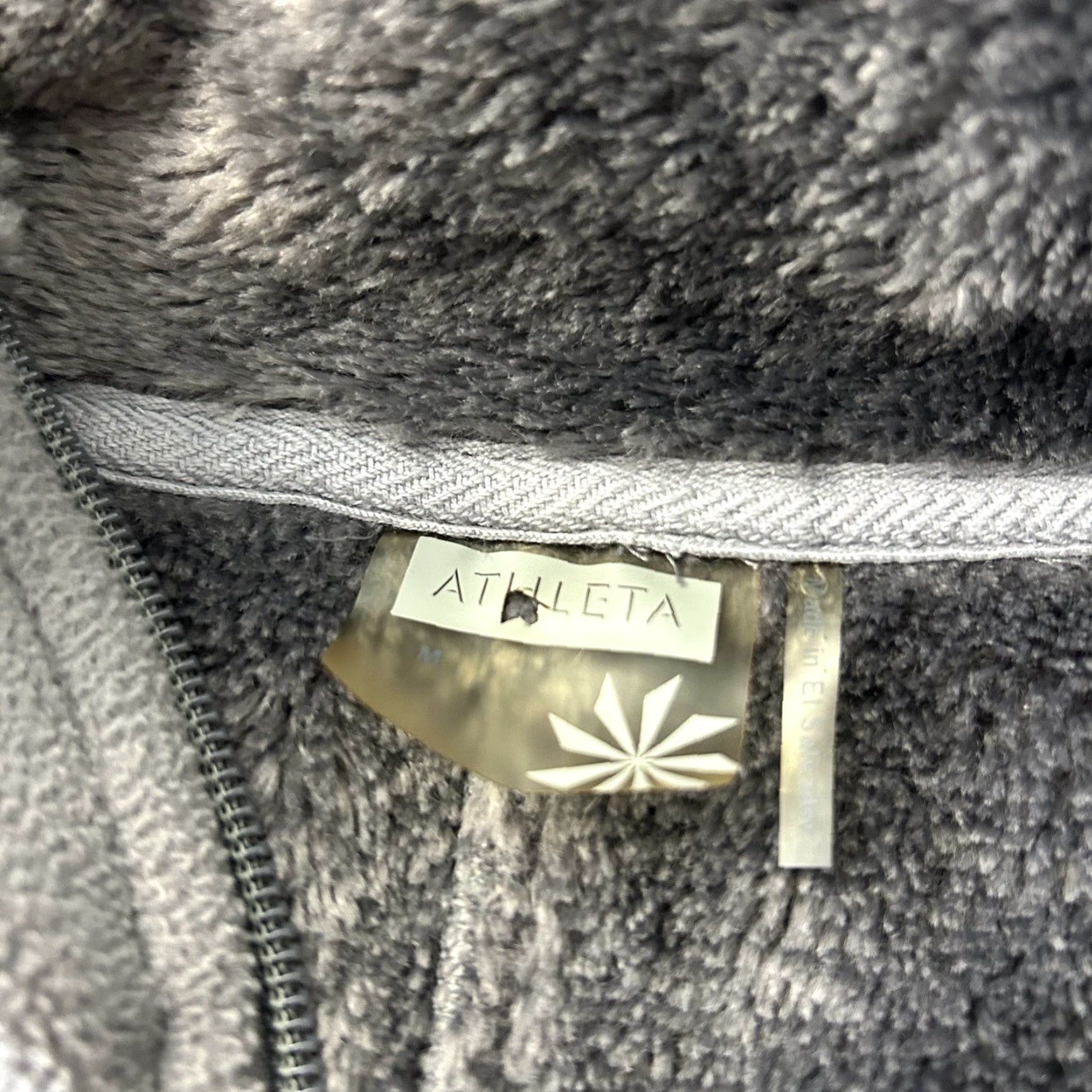 Athleta Athleta Fleece Jacket Women's M Gray Full Zip Sherpa Lined Heavy Jacket Size M / US 6-8 / IT 42-44 - 2 Thumbnail