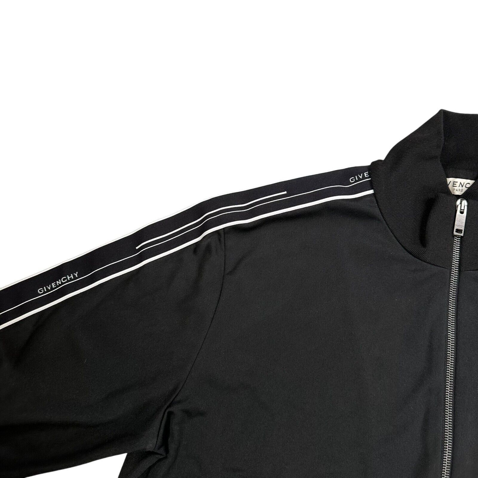 Givenchy Givenchy Size XL Black Track Jacket Taped Subtle Sleeve Logo Size US XL / EU 56 / 4 - 5 Thumbnail