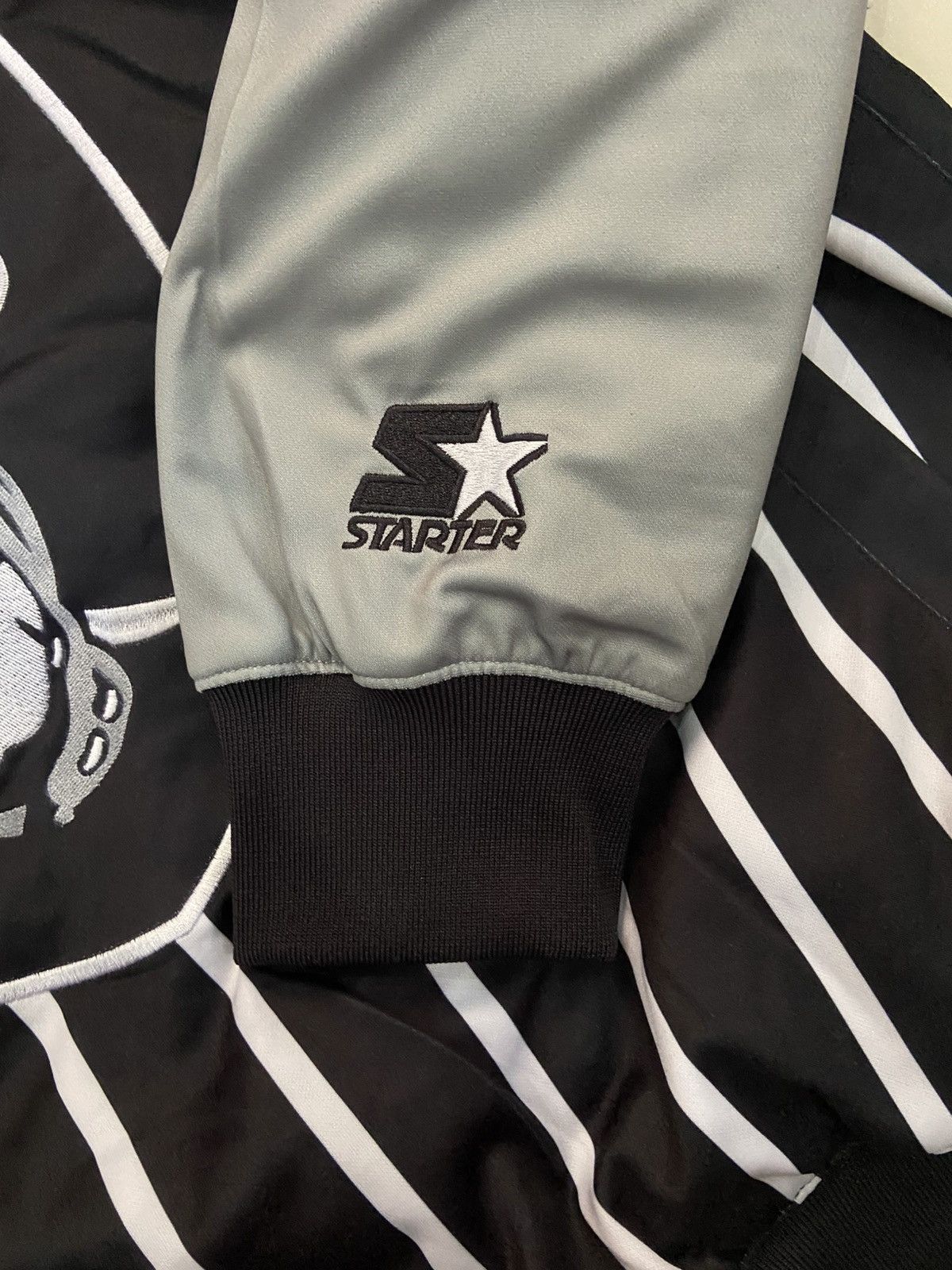 Starter Starter Las Vegas Raiders Size US XL / EU 56 / 4 - 5 Thumbnail