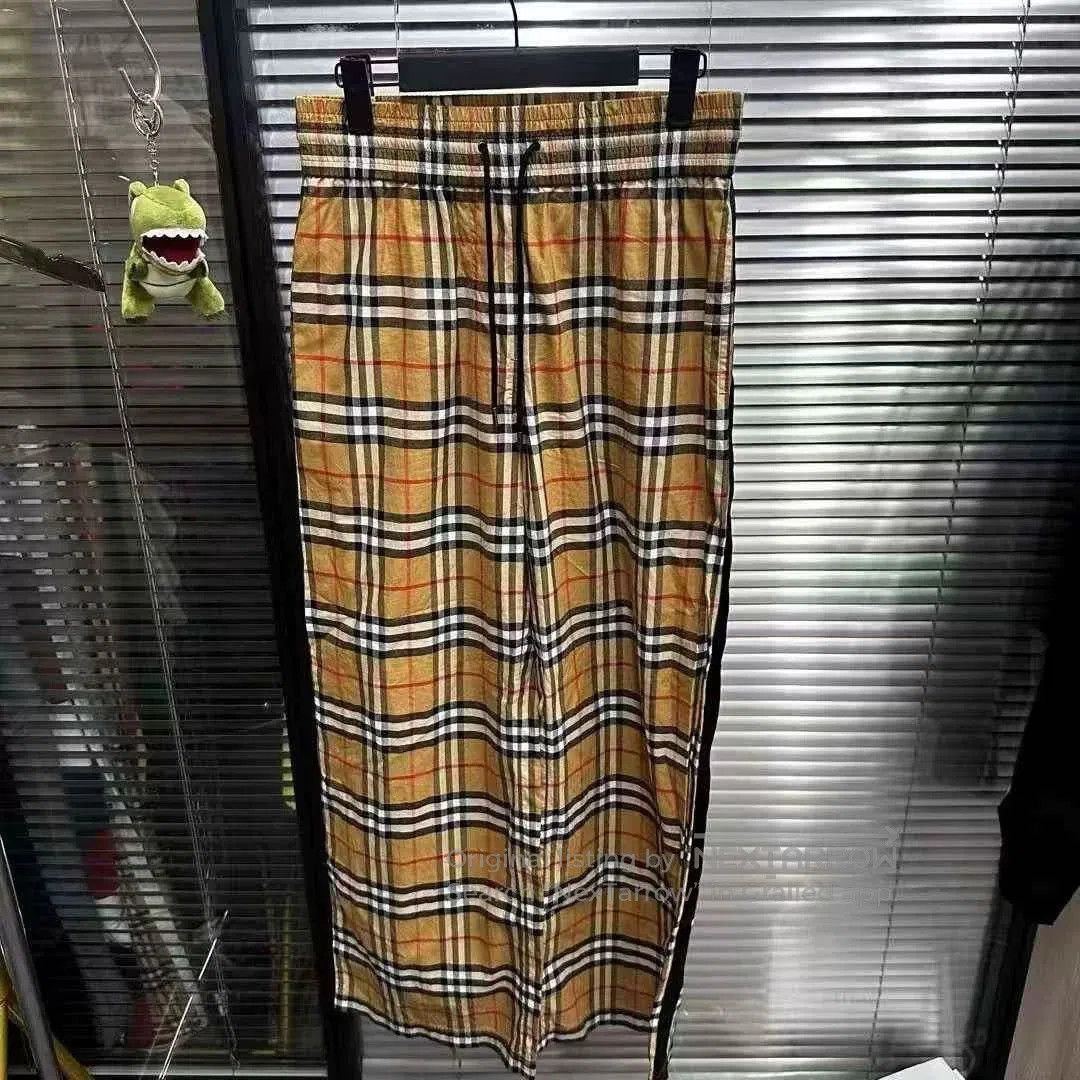Burberry Burberry Check Pants UK8. Size 35" - 1 Thumbnail