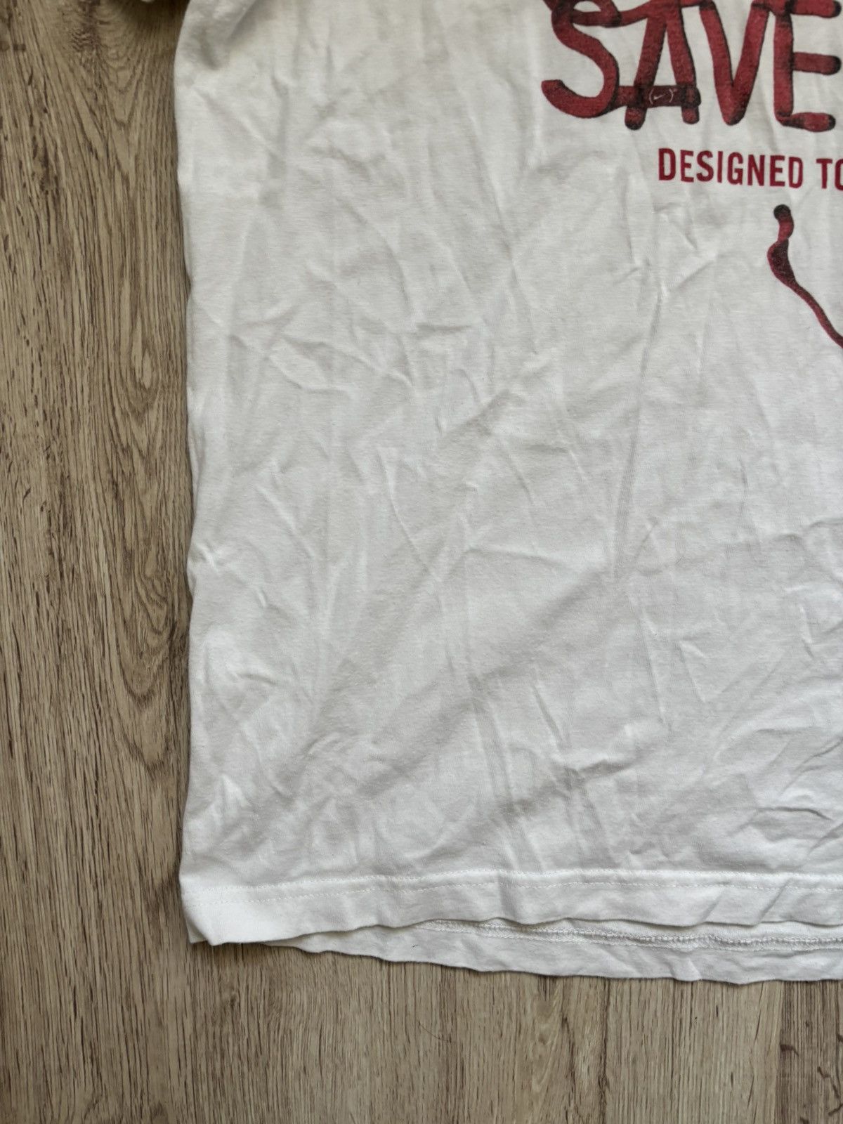 Nike Nike (RED) Lace Up Save Lives 2009 Size L Rare Collectible Size US L / EU 52-54 / 3 - 7 Thumbnail