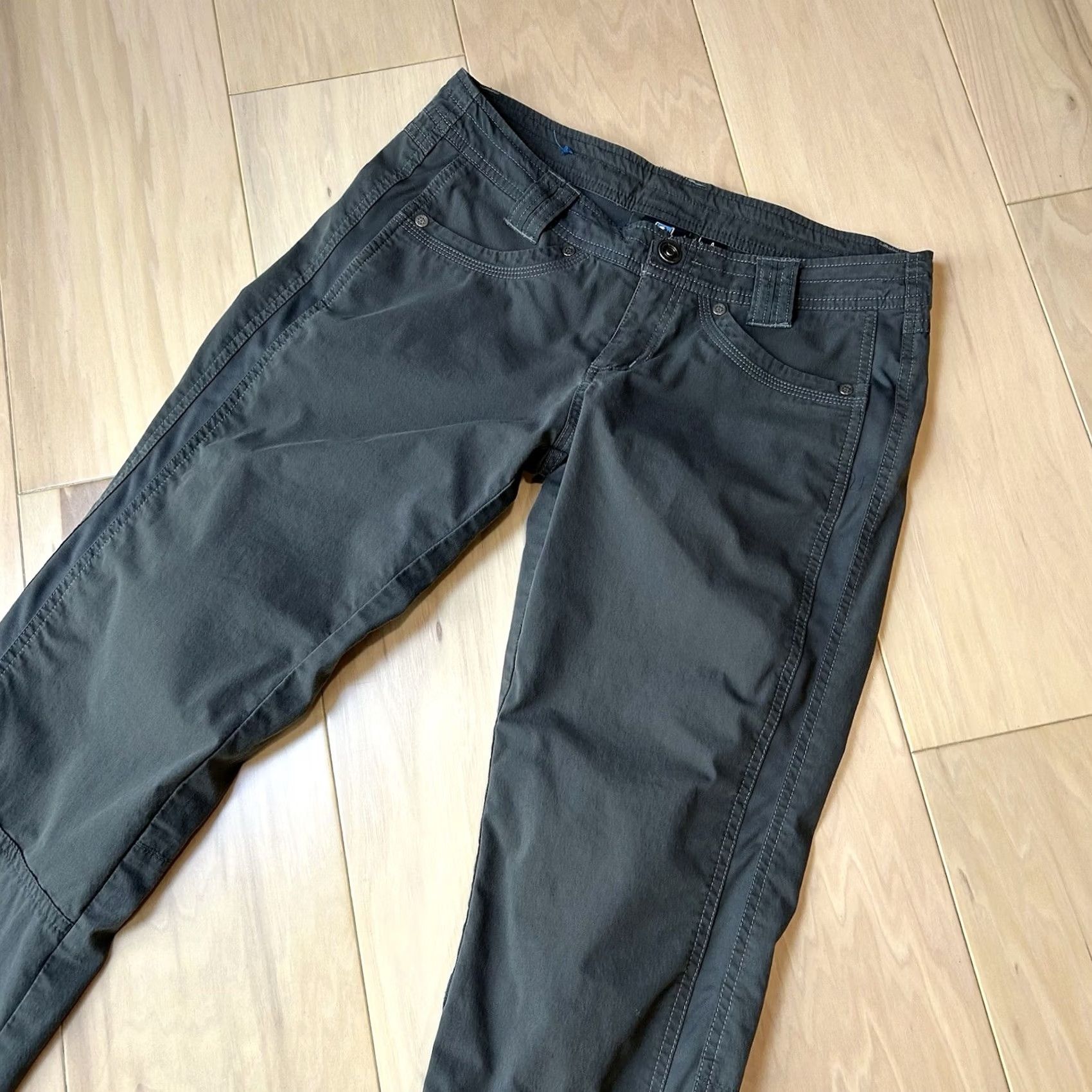 Vintage Kuhl Pants Gray Women’s 4 Regular Knit Elastic Waist 30 Inseam 32 Flat Front Straight Leg Size 27" / US 4 / IT 40 - 2 Thumbnail