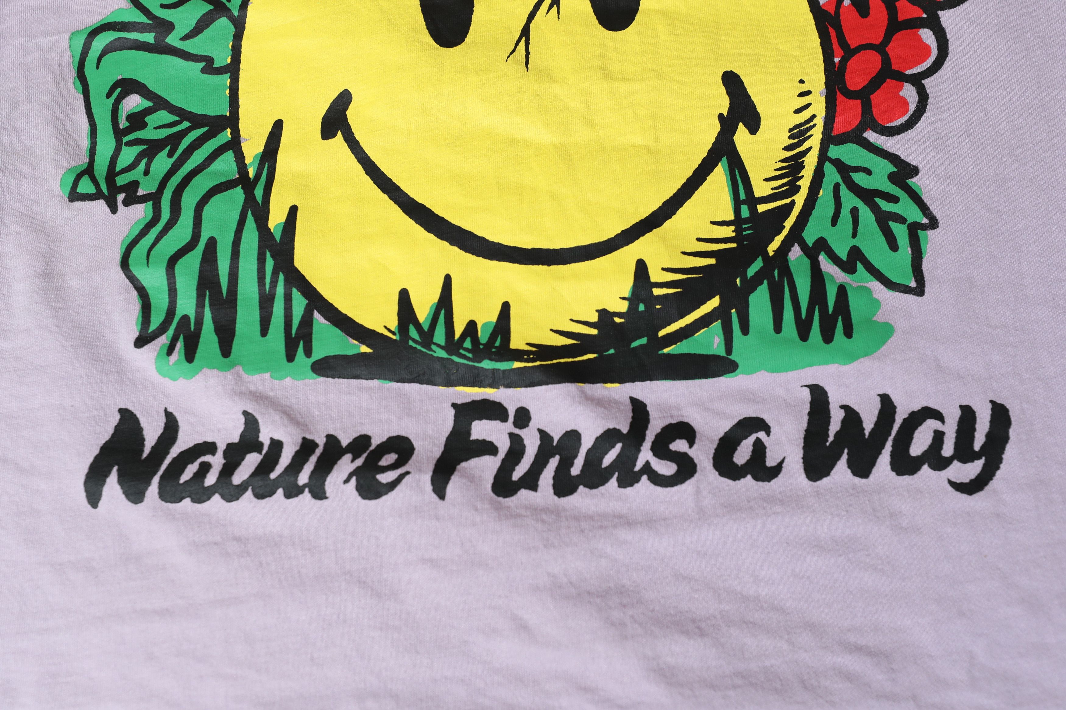 Other Chinatown Market x Smiley Nature Finds a Way Tee (L) Size US L / EU 52-54 / 3 - 5 Thumbnail