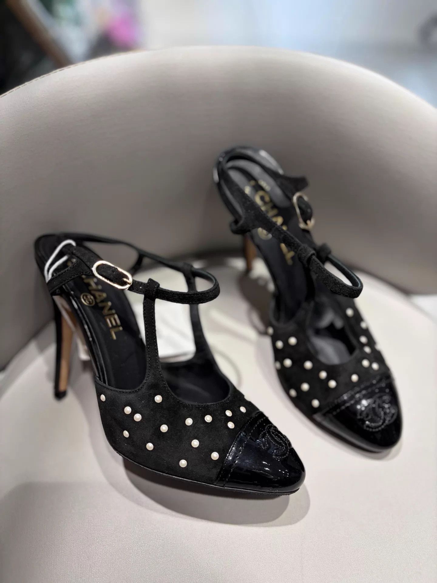 Chanel Chanel Runway Suede Pearl-embellished Heels 37 EU Size US 6.5 / IT 36.5 - 1 Thumbnail