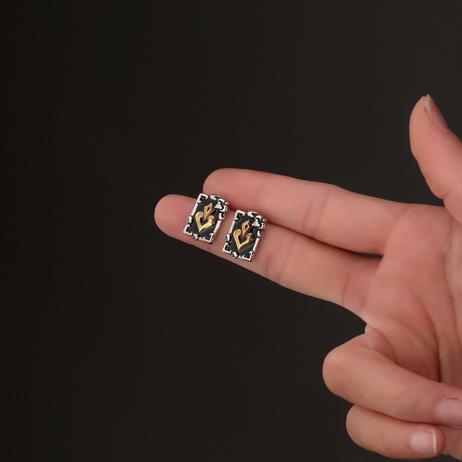Jewelry Poker Future Earrings One Pairs Chrome Jewelry Size ONE SIZE - 4 Thumbnail