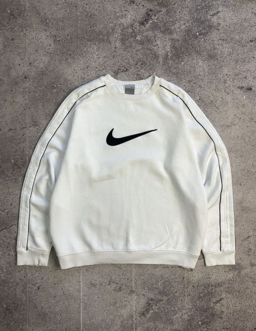 Other Nike Sweater Vintage Faded Big Logo Size US XL / EU 56 / 4 - 1 Thumbnail