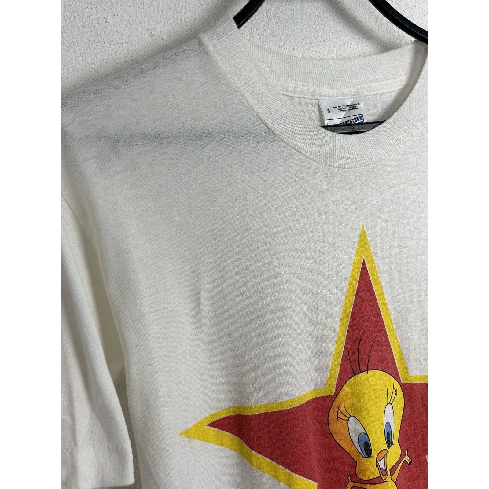 Vintage 90s Vintage 1997 Warner Bros Tweety Pie Licensed T-Shirt Size US S / EU 44-46 / 1 - 4 Thumbnail