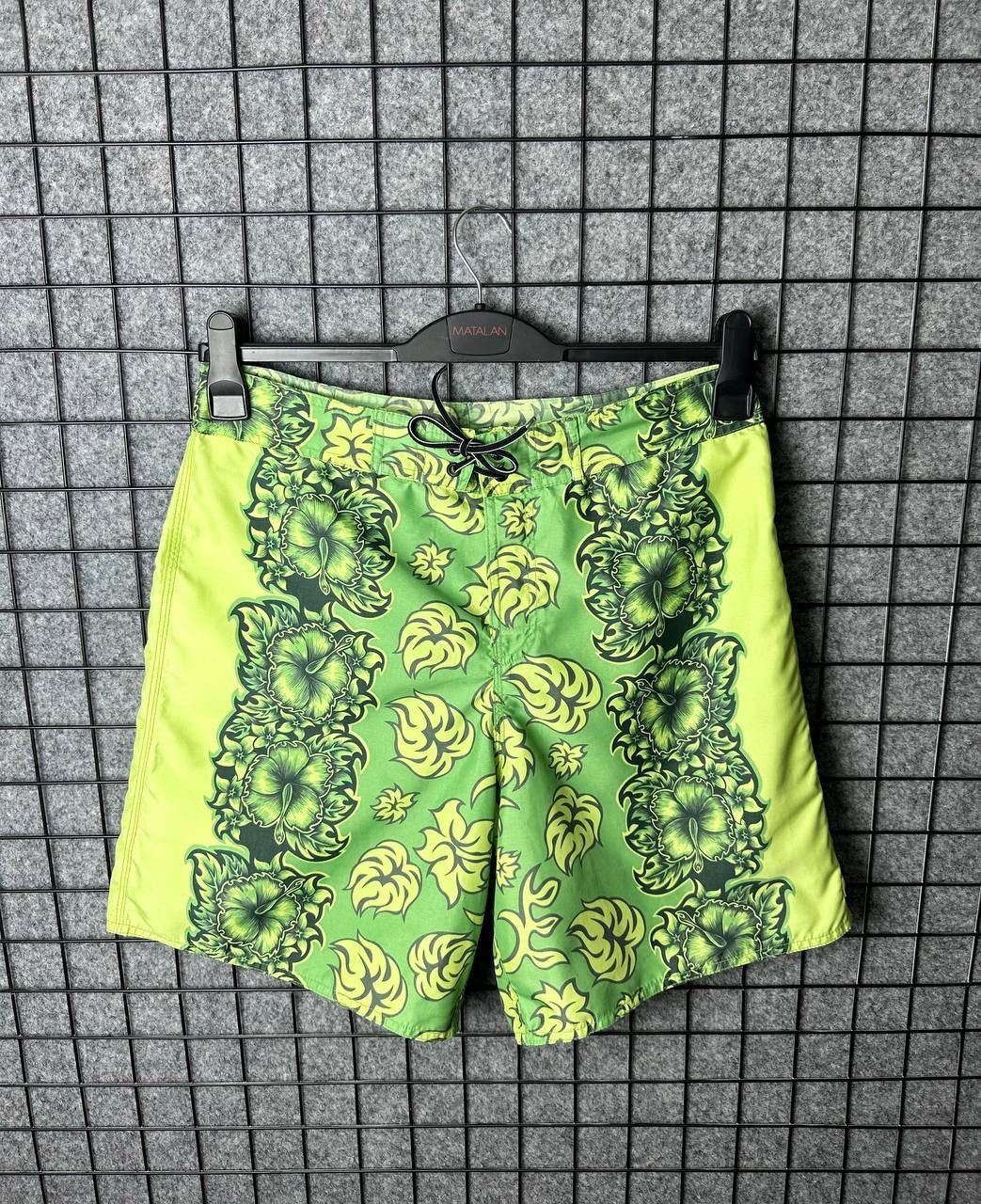 Quicksilver × Quiksilver Quiksilver shorts surf style swimming size 33 Size US 33 - 1 Thumbnail