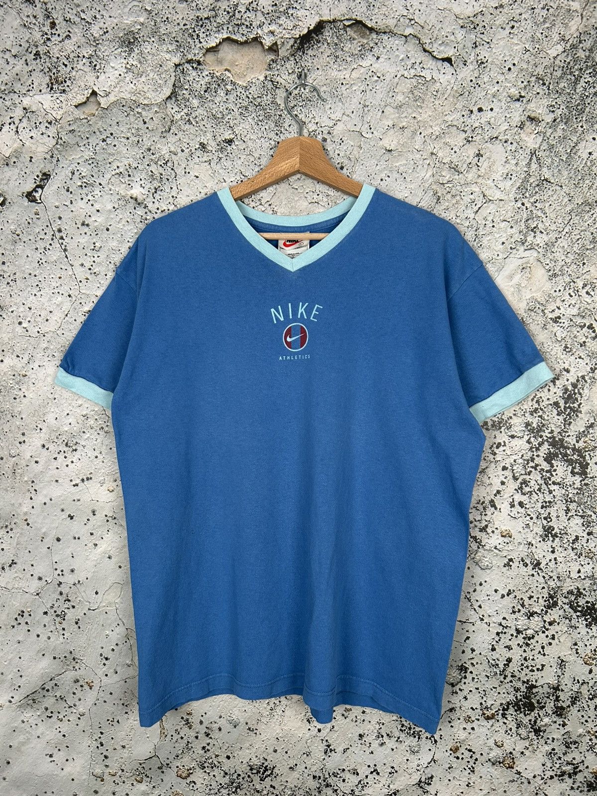 Nike Vintage Nike 90s Center Logo Made in USA Blue Archive Sport Size US L / EU 52-54 / 3 - 1 Thumbnail