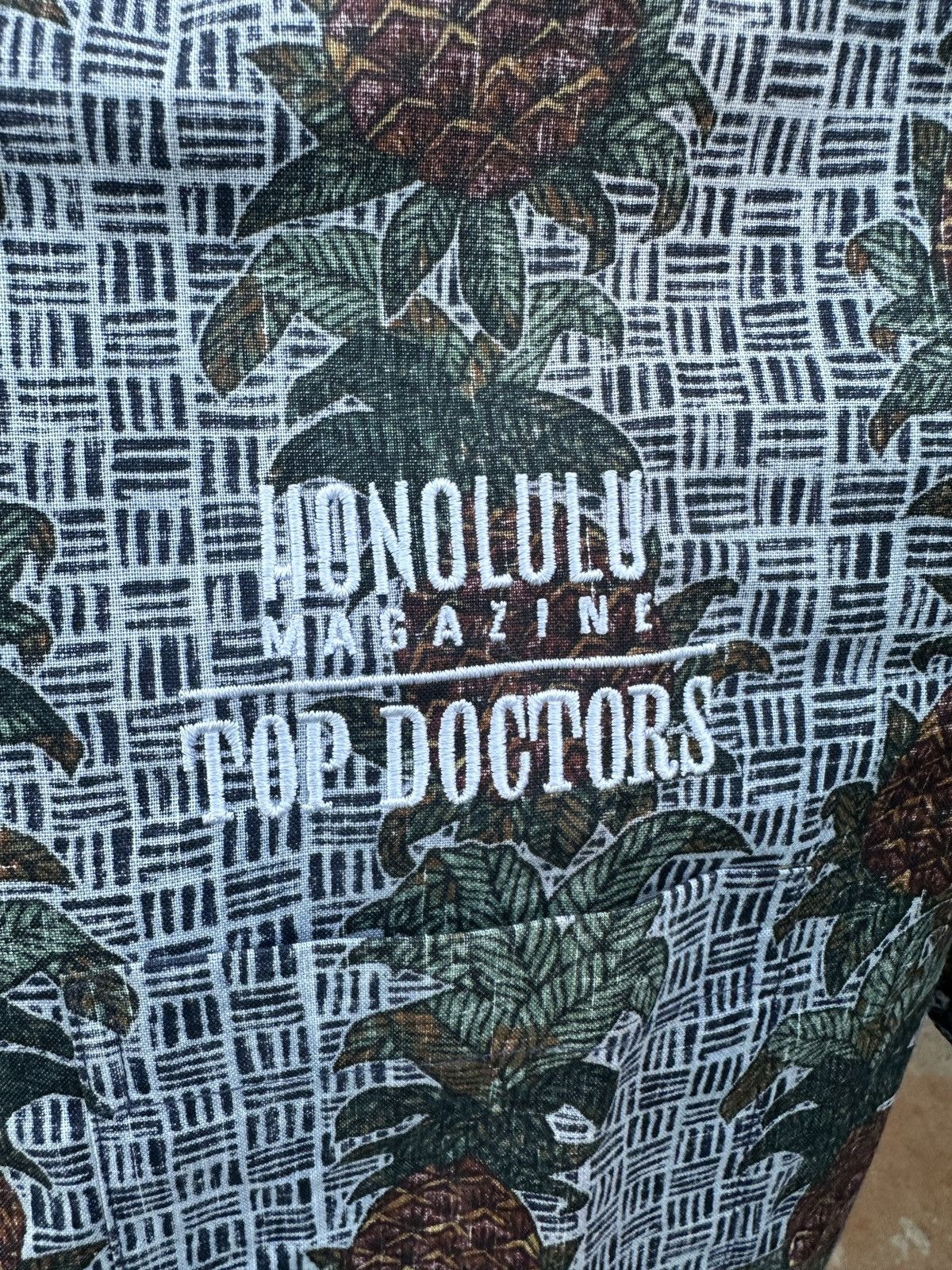 Reyn Spooner Reyn Spooner Made for Honolulu Magazine Top Doctors Men's L Size US L / EU 52-54 / 3 - 4 Thumbnail