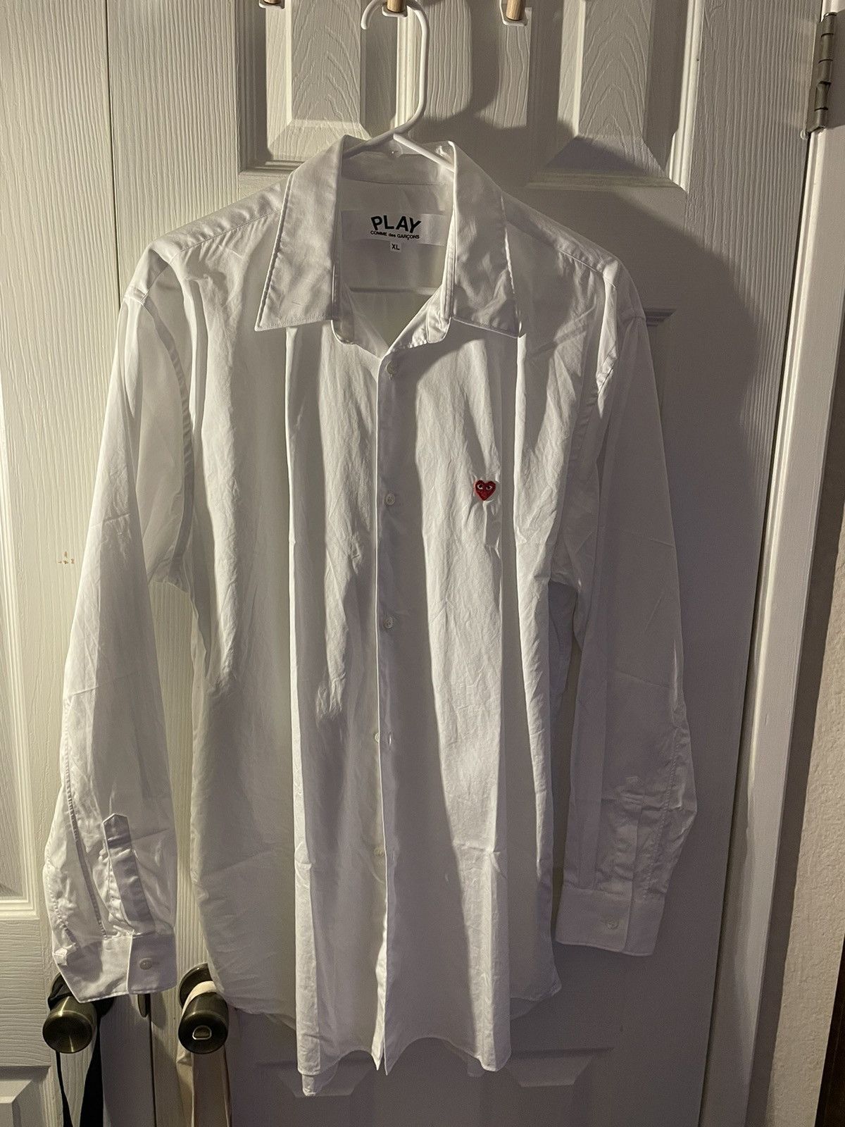 Comme des Garcons PLAY Small Heart Logo Button Down Shirt Size US XL / EU 56 / 4 - 1 Thumbnail