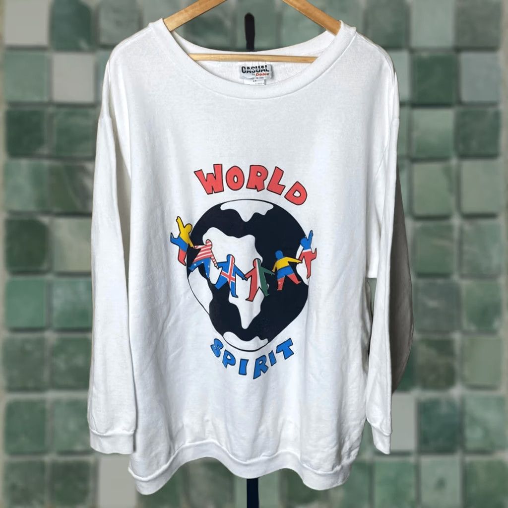 Vintage Casual Knitwear by Dobie Men Vintage World Spirit Crewneck Sweatshirt White 3XL Size US XXL / EU 58 / 5 - 1 Thumbnail