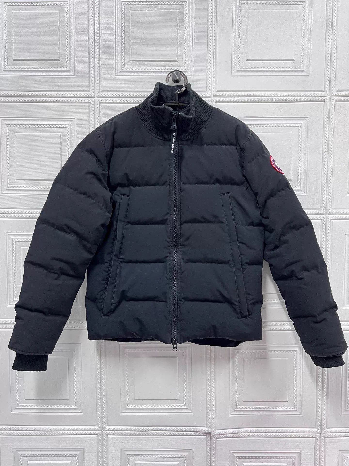 Canada Goose Black Puffer Bomber Jacket Size M Size US M / EU 48-50 / 2 - 1 Thumbnail