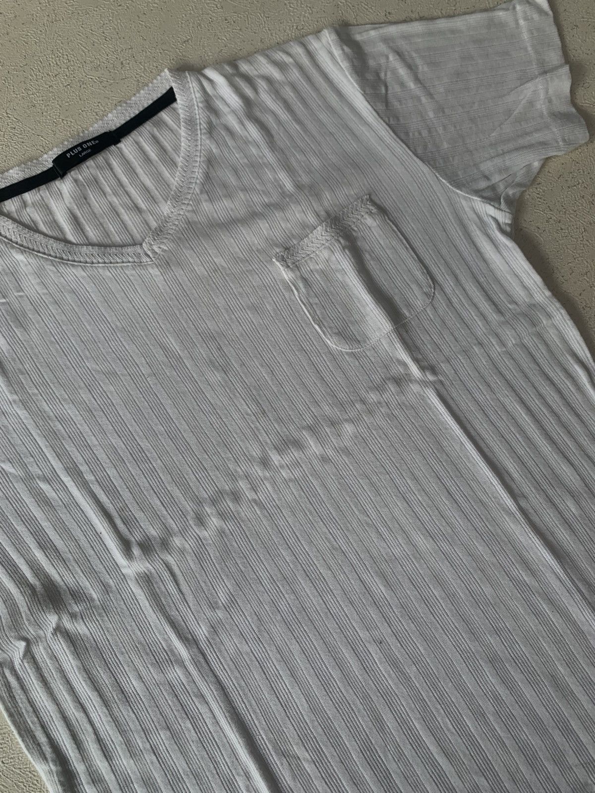 Japanese Brand 2000s japanese archive plus one tee Size US L / EU 52-54 / 3 - 4 Thumbnail