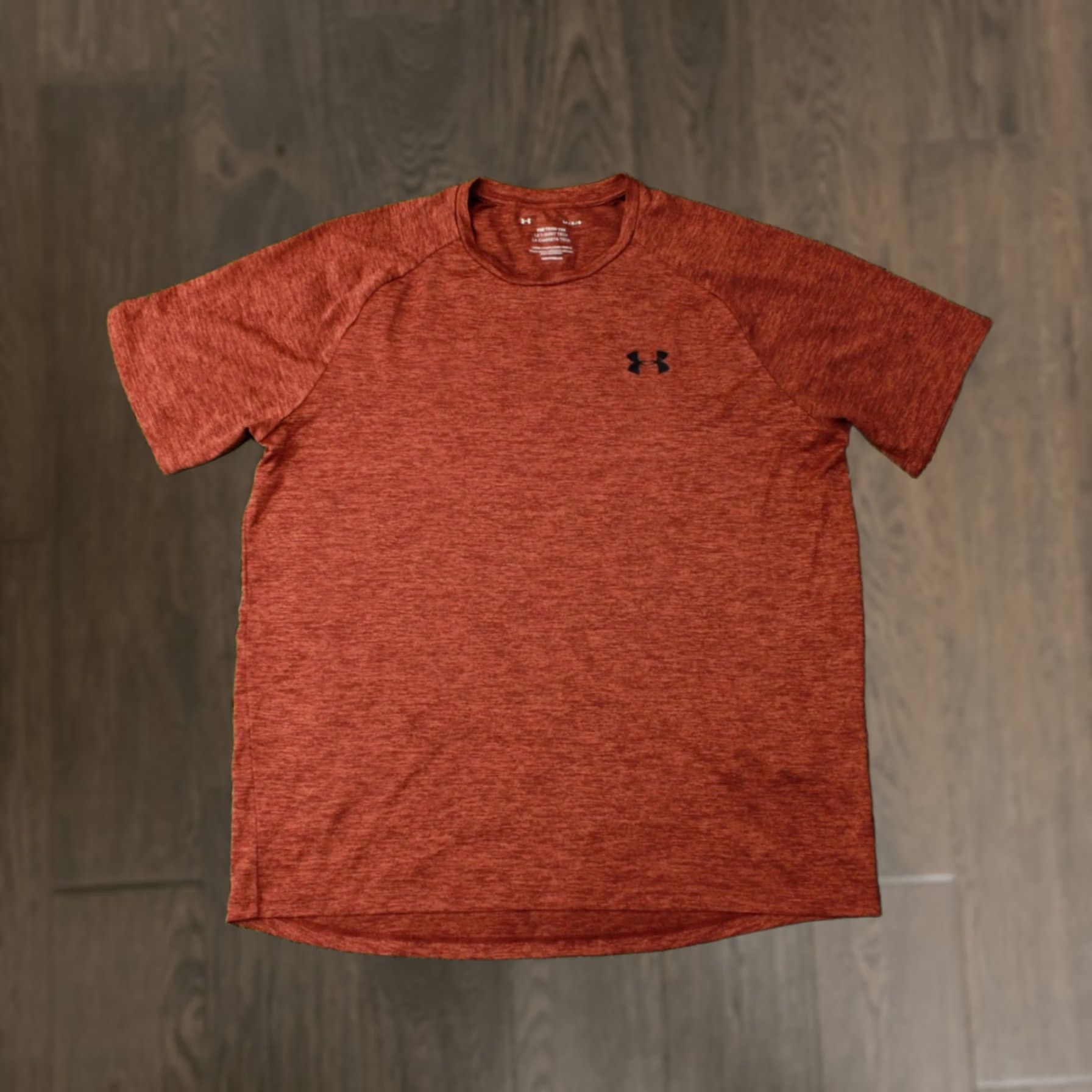 Under Armour Under Armour The Tech Tee Heatgear Shirt Shirt Men L Brown 68 cm 56 cm Short Sleeve Crew Neck 100% Polyester Classic Fit Activewear Summer CrossFit Size US L / EU 52-54 / 3 - 1 Thumbnail