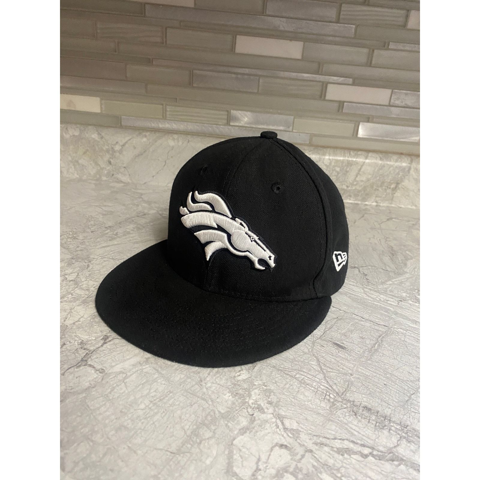 帽子 HATS LA new era/Vivienne Westwood VIVI' pearl fitted… y'all rockin with it?💧 🎥: @hats.la