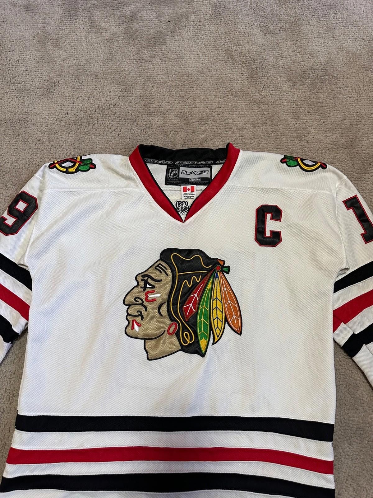 Reebok VINTAG CHICAGO BLACKHAWKS #19 TOEWS NHL REEBOK HOCKEY JERSEY Size US M / EU 48-50 / 2 - 3 Thumbnail