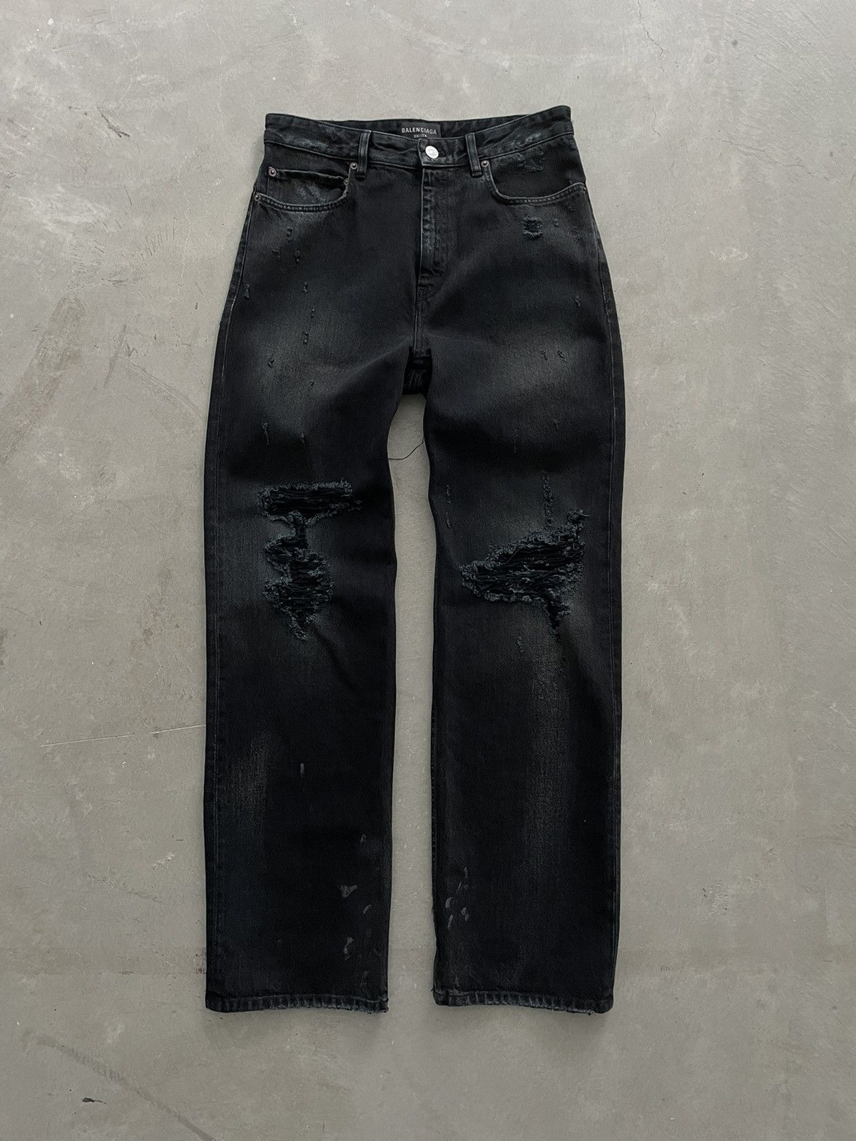 FS] [WAREHOUSE] GODBLESS BALENCIAGA DESTROYED JEANS SIZE M