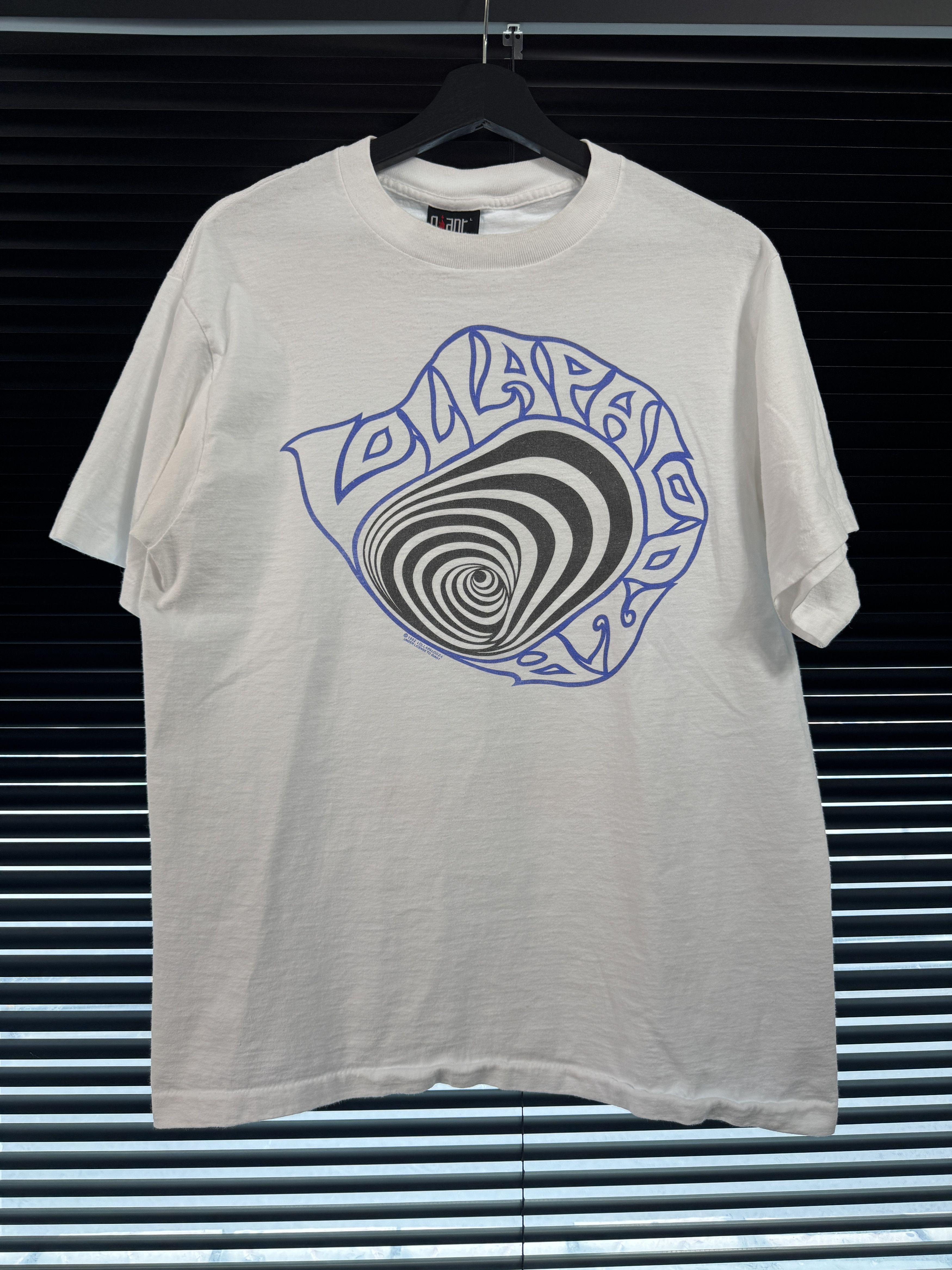 Band Tees 1992 Lollapalooza Festival Shirt Size US L / EU 52-54 / 3 - 1 Thumbnail