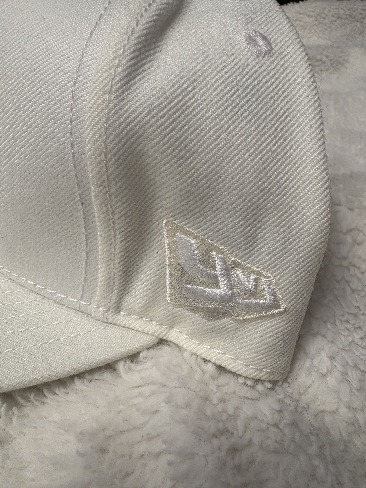 Playboi Carti ORIGINAL YVL HAT WHITE Size ONE SIZE - 2 Thumbnail