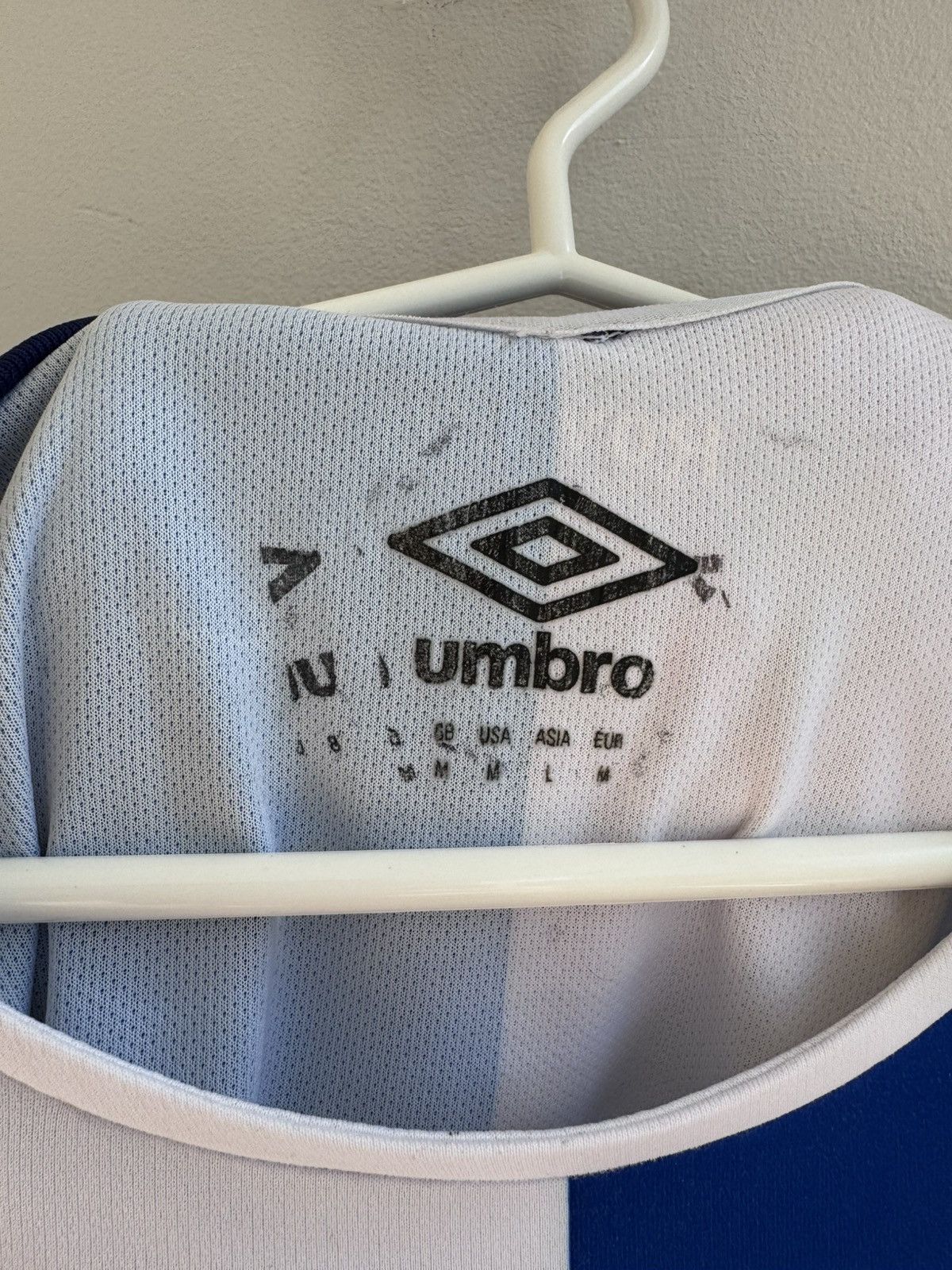 Umbro Blackburn Rovers 2017 2018 Home Football Soccer Shirt Jersey Size US M / EU 48-50 / 2 - 7 Thumbnail
