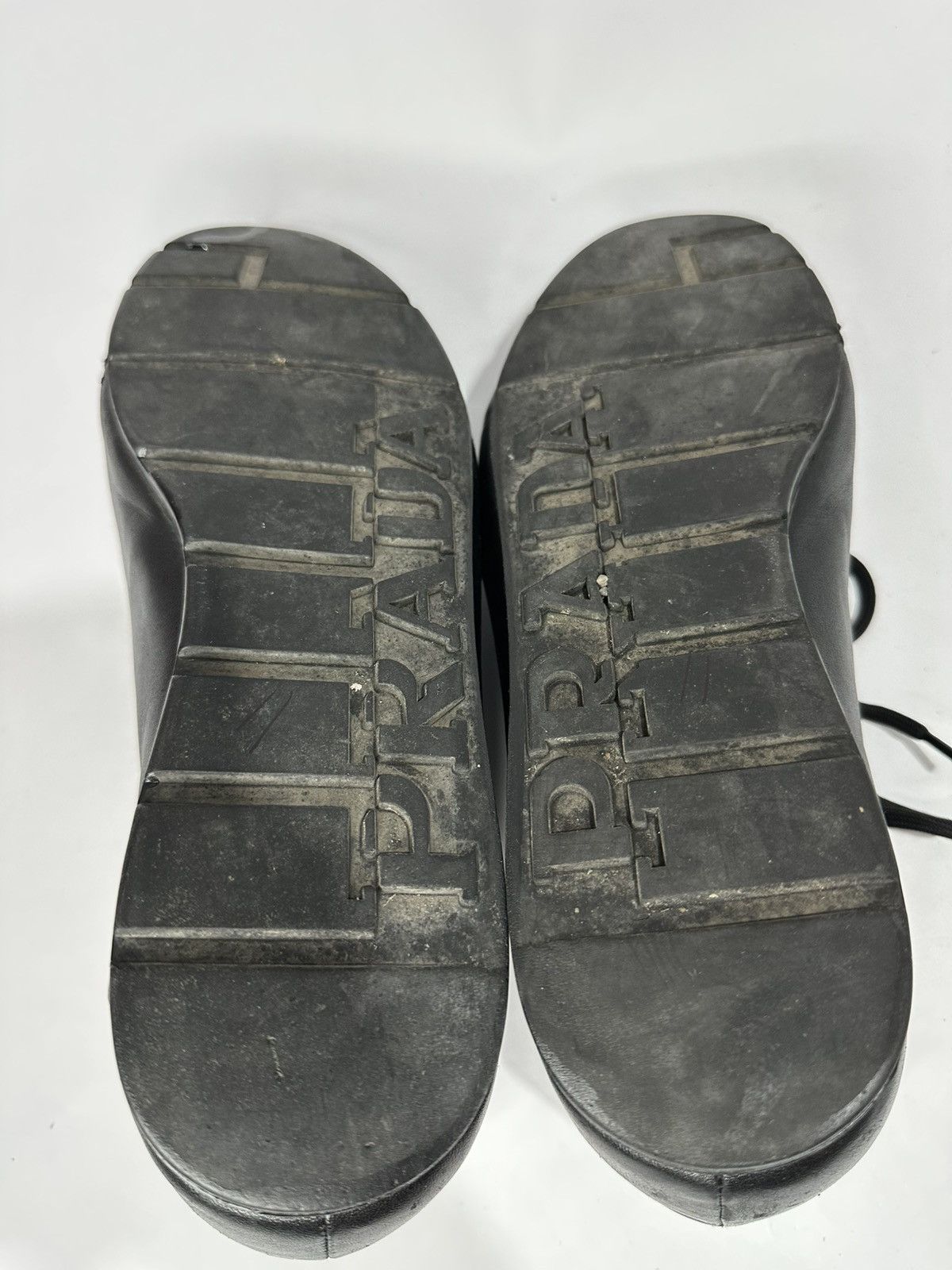 Prada Vintage 2000’s Prada Montecarlo Driving Sneakers. Size US 8 / EU 41 - 12 Thumbnail
