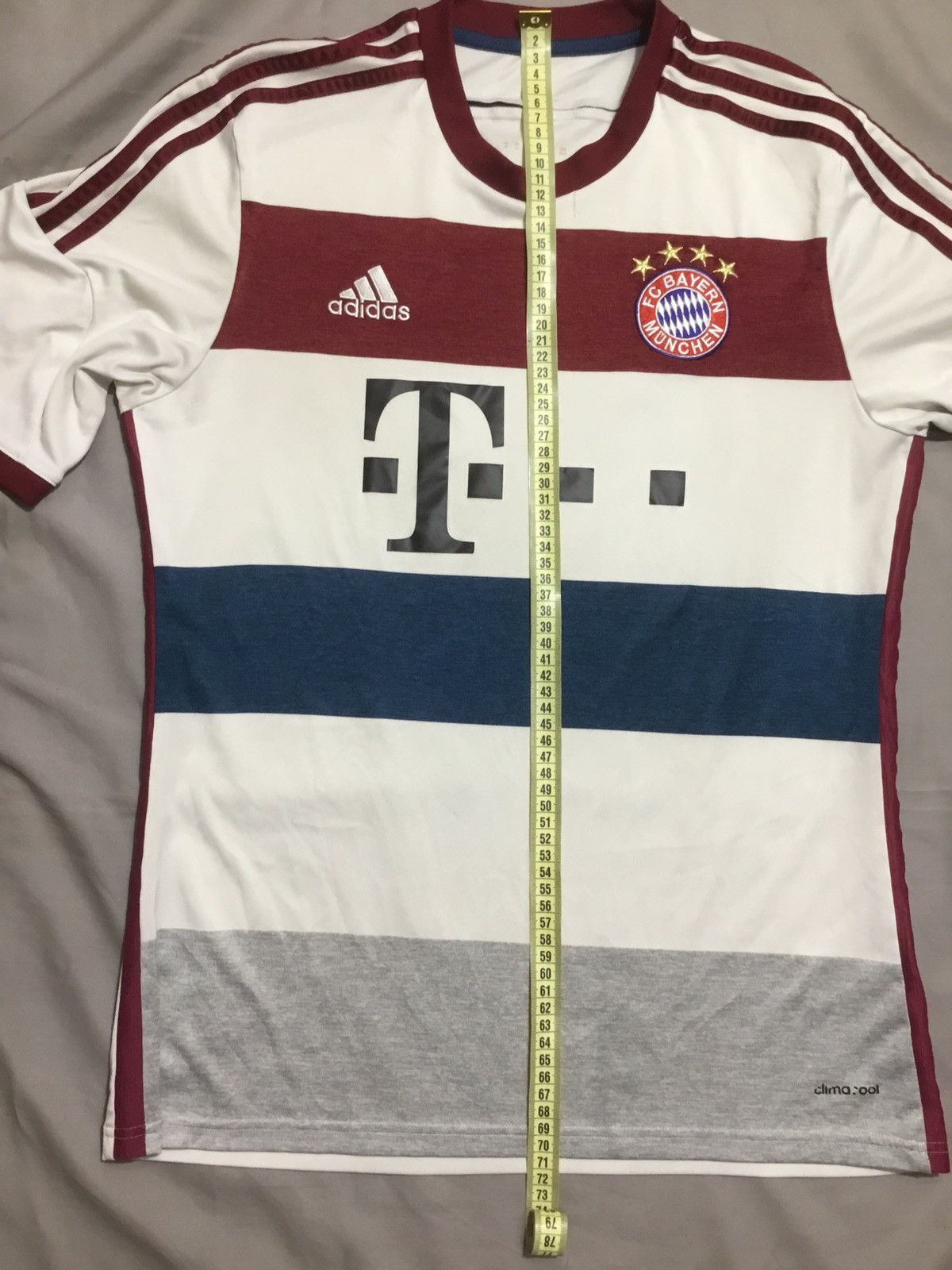Adidas BAYERN MUNICH 2014 2015 AWAY FOOTBALL SOCCER JERSEY ADIDAS Size US M / EU 48-50 / 2 - 7 Thumbnail