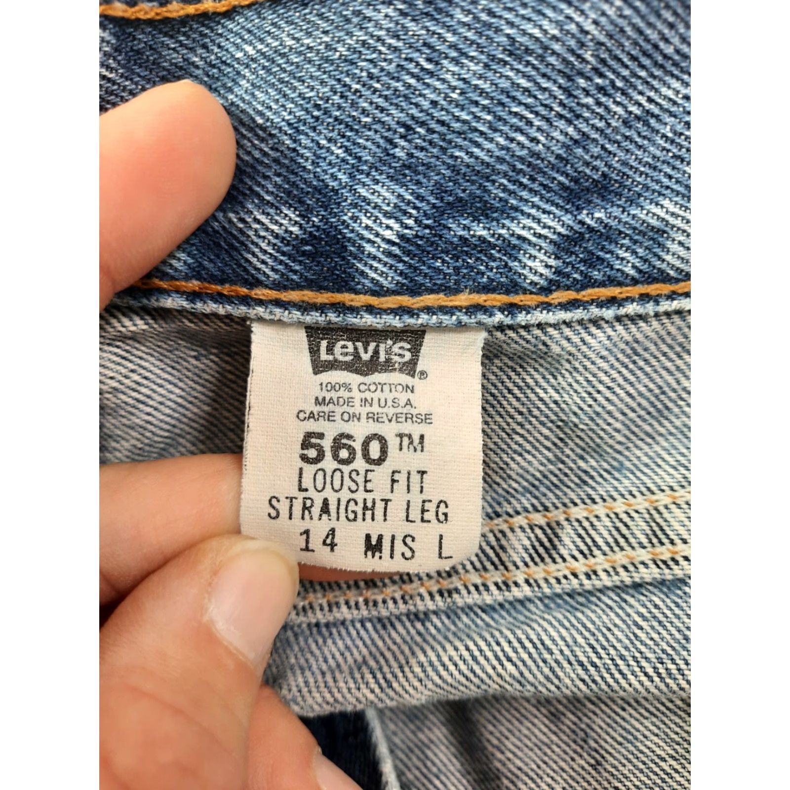 Levi's VINTAGE Levi's 560 Jeans Adult Womens Blue 90s Loose Fit Straight Leg 32x32 14 Regular US Made Mens? Size 24" / US 00 / IT 34 - 3 Thumbnail