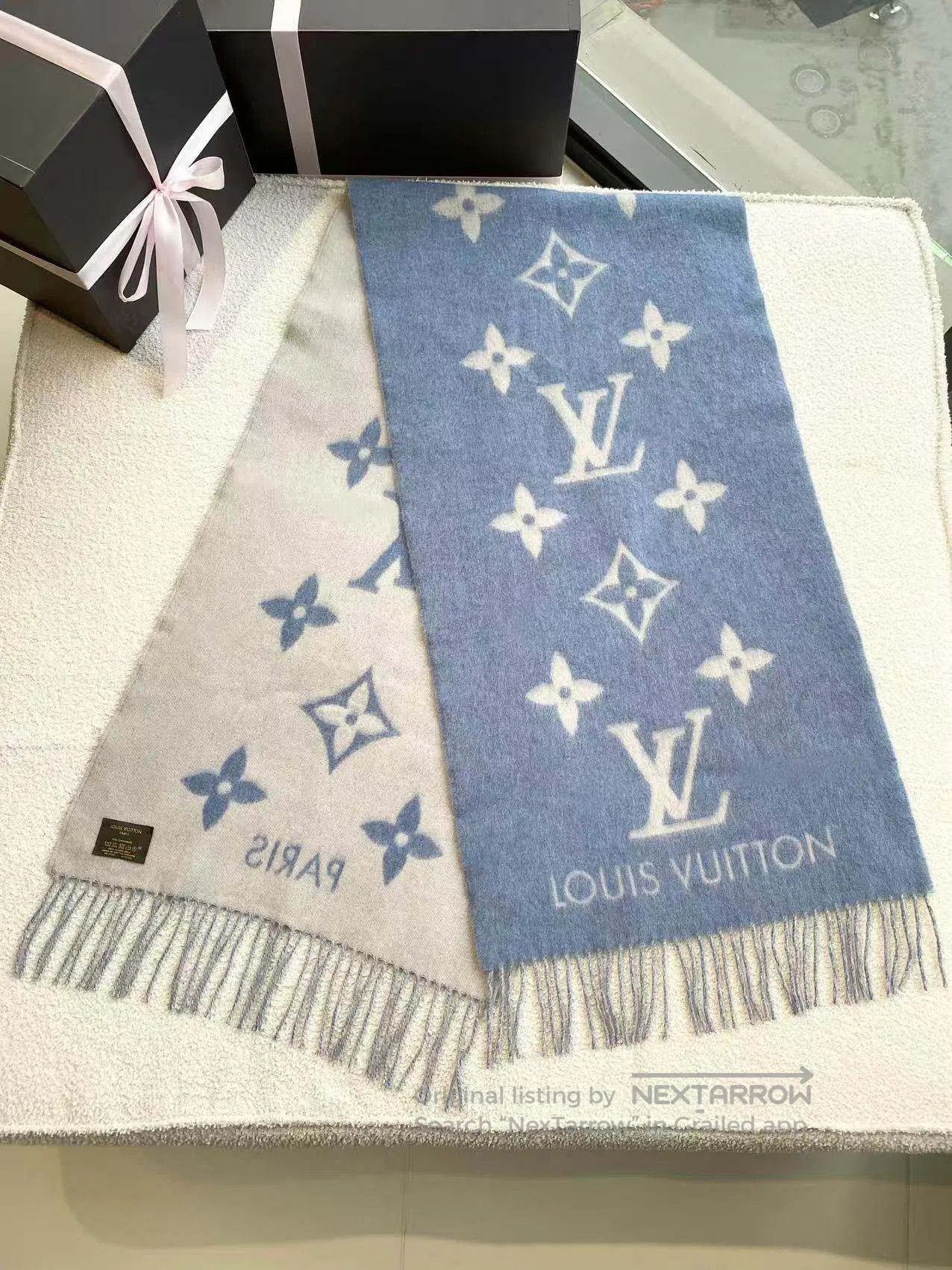 Louis Vuitton Louis Vuitton Reversible cashmere fringed scarf| Size ONE SIZE - 1 Thumbnail