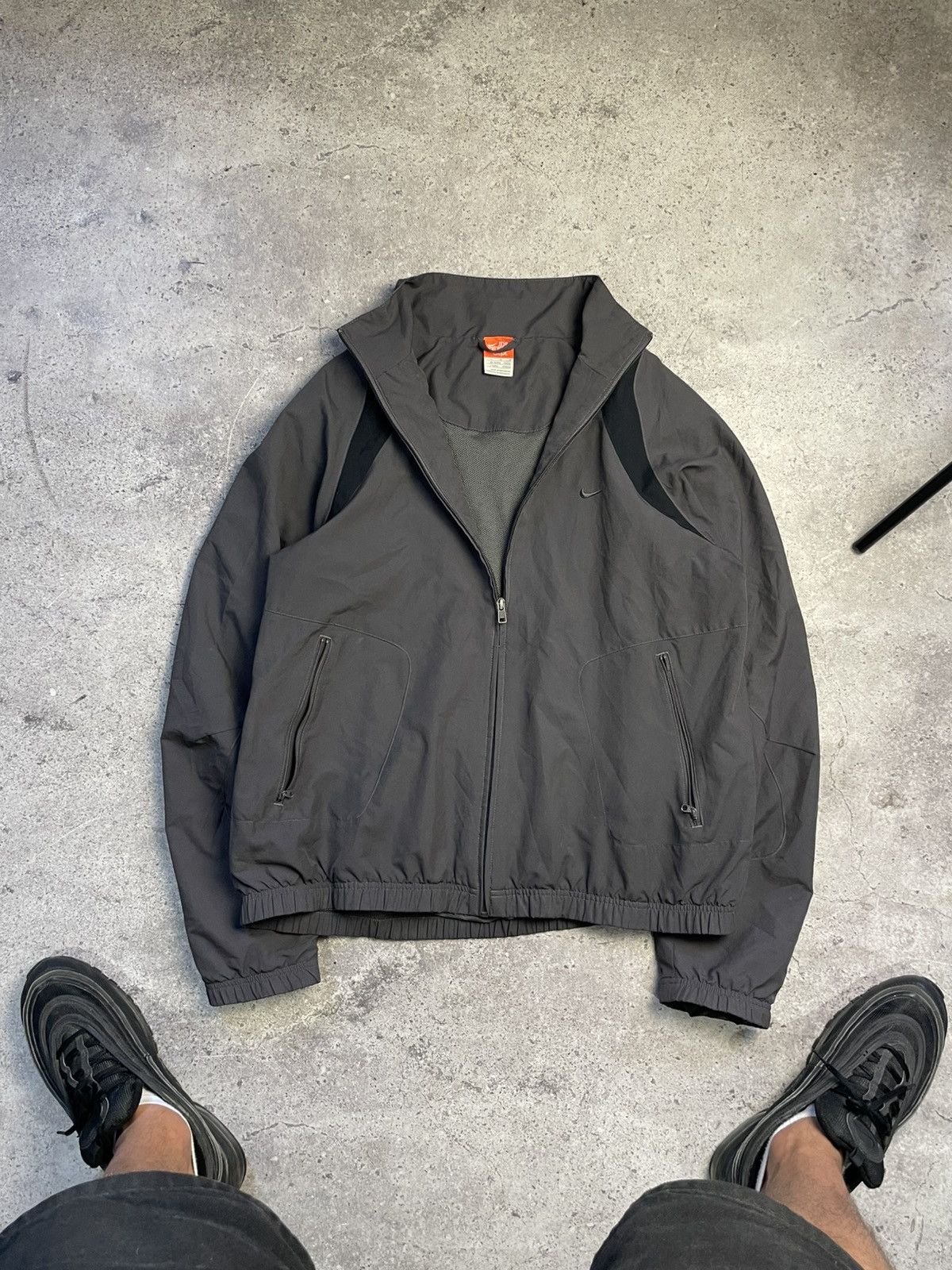 Nike Vintage Nike Track Jacket Y2K Size US L / EU 52-54 / 3 - 1 Thumbnail
