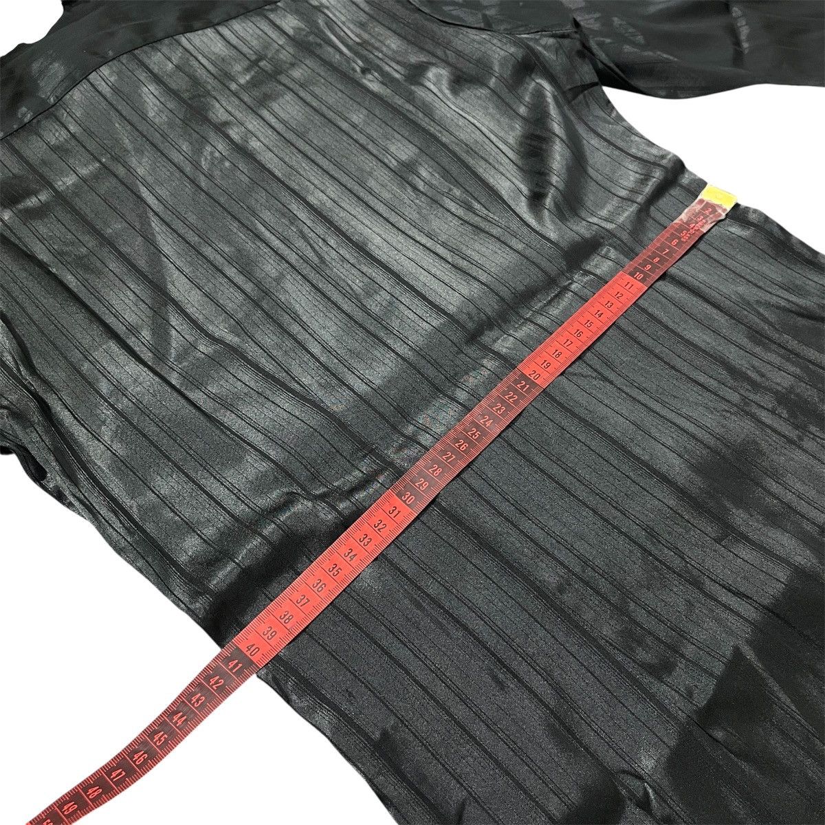 Tornado Mart 2000s Style Black Slick Shirt Body Press ifsixwasnine lgb Size US M / EU 48-50 / 2 - 10 Thumbnail