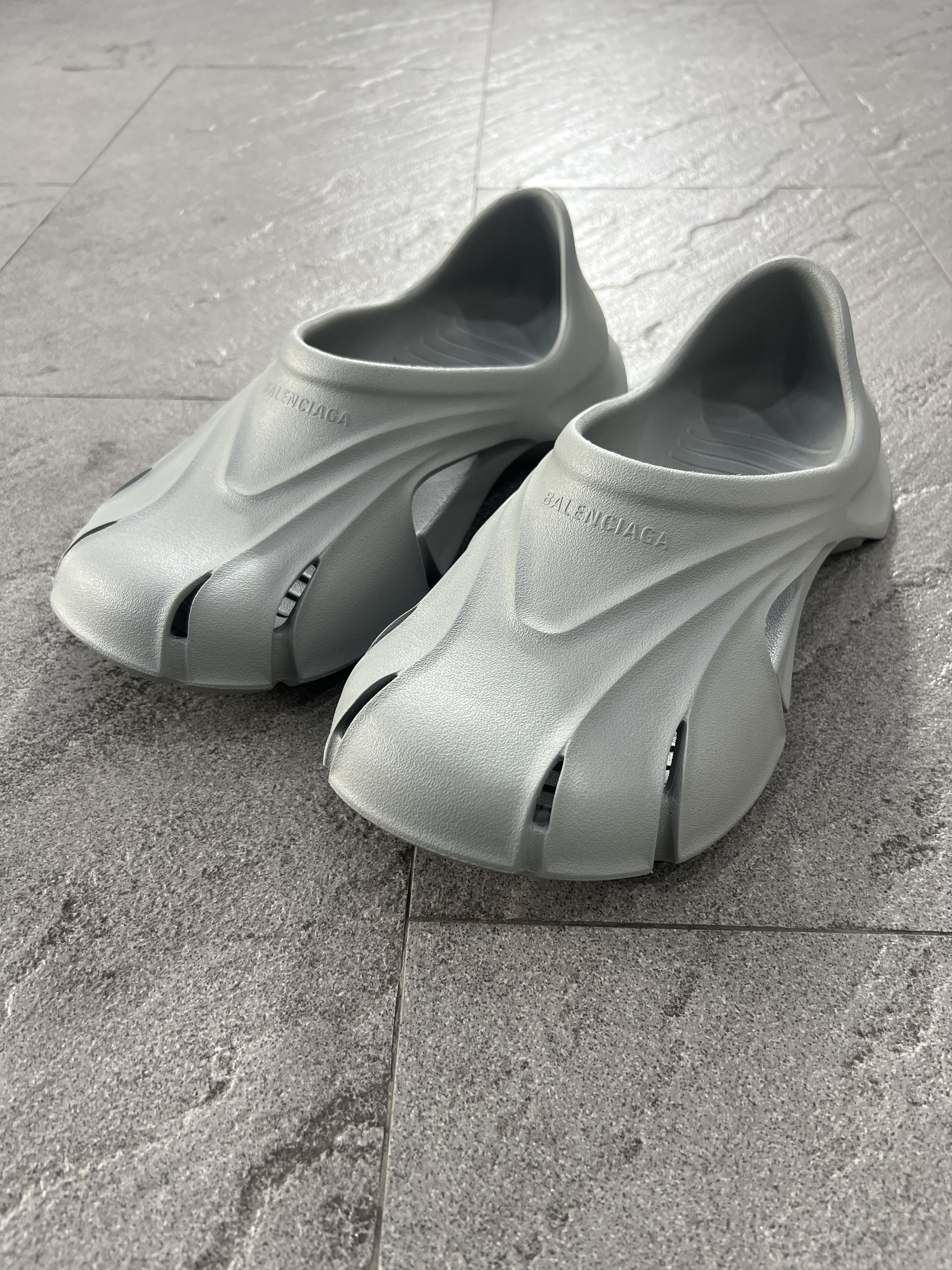 Balenciaga Balenciaga Mold Closed Grey EU43 New w/ Box Size US 10 / EU 43 - 3 Thumbnail