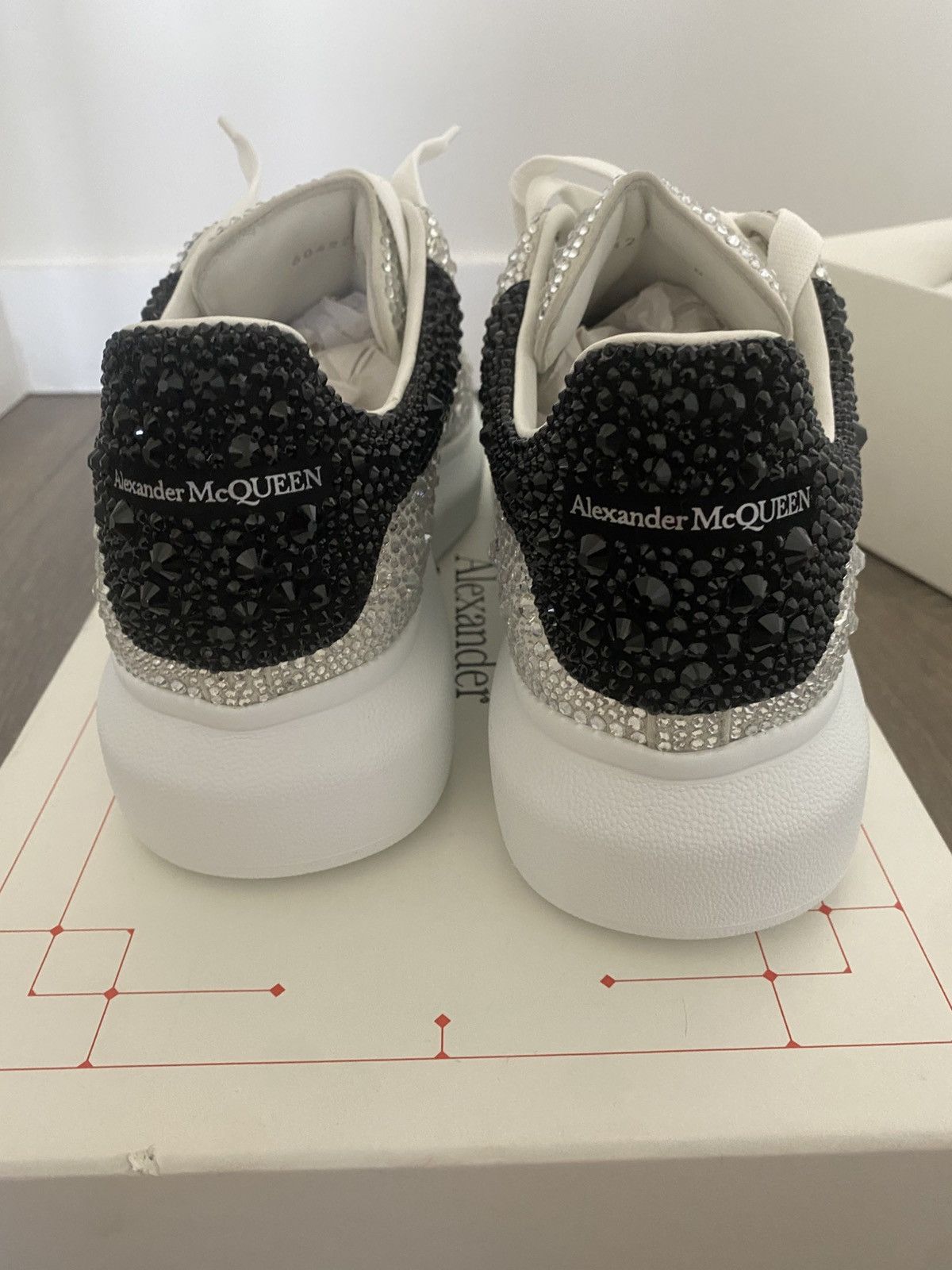 Alexander McQueen Alexander McQueen Crystal Embellishment sneakers Size US 8 / EU 41 - 5 Thumbnail