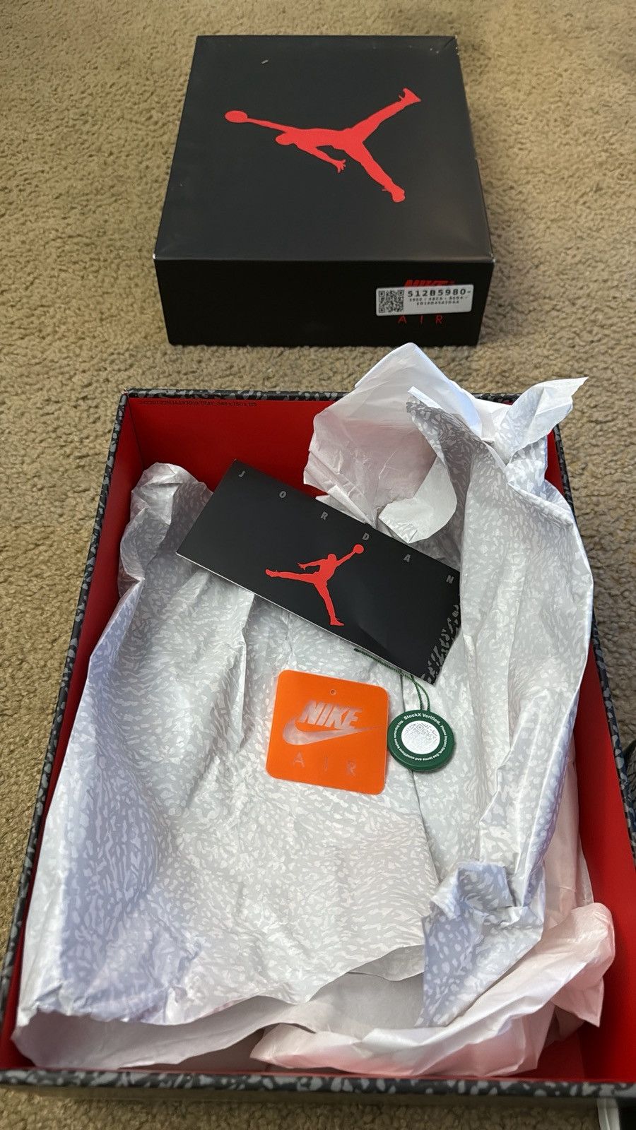 Jordan Brand air jordan 3 retro cements Size US 11 / EU 44 - 6 Thumbnail