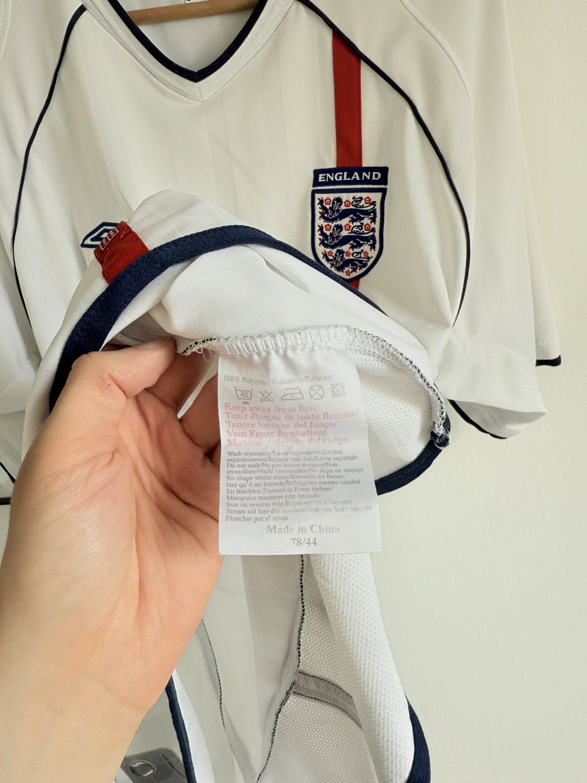 Umbro × Vintage Vintage Umbro England 2002 Soccer Jersey Size US XL / EU 56 / 4 - 5 Thumbnail