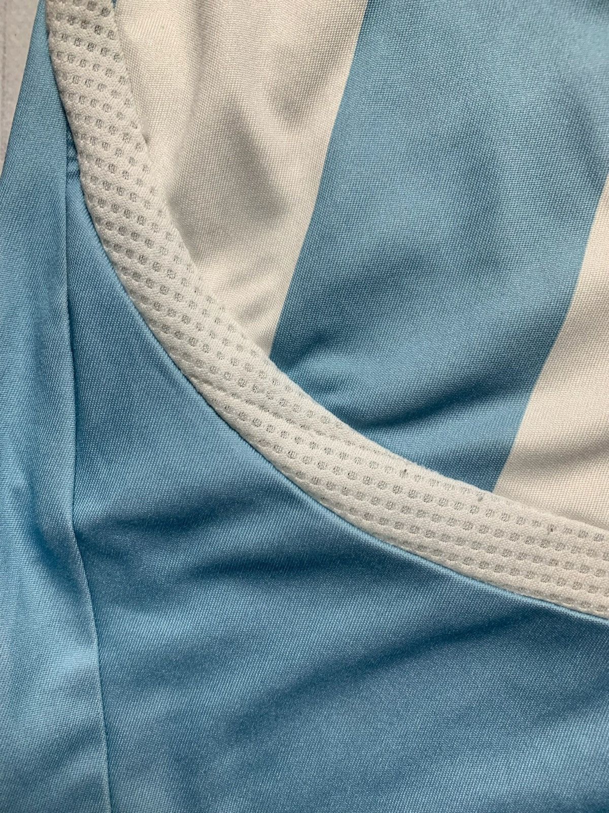 Adidas × Vintage Vintage adidas Argentina soccer jersey striped size L Size US L / EU 52-54 / 3 - 7 Thumbnail