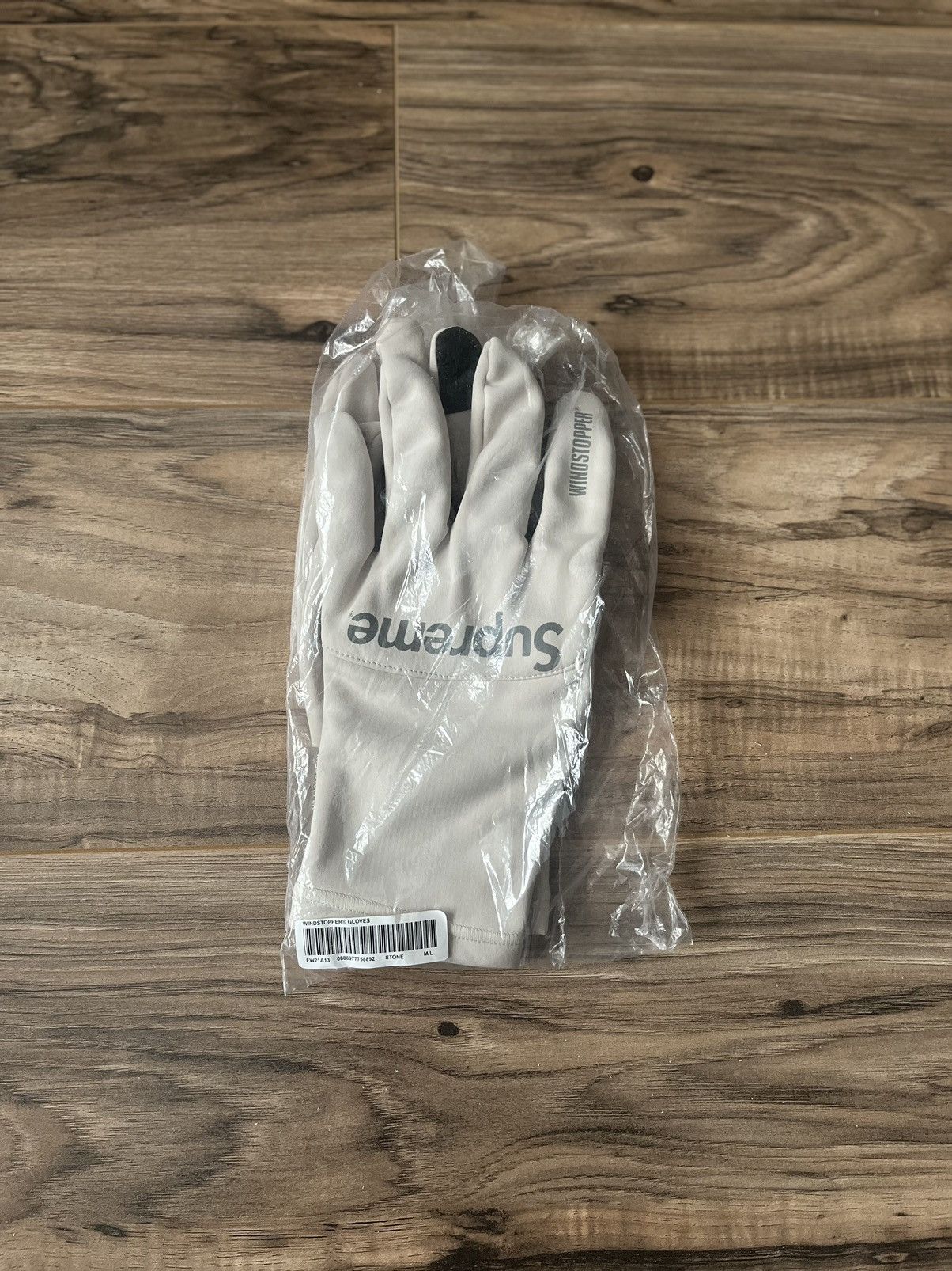 Supreme Supreme Windstopper Gloves | Grailed