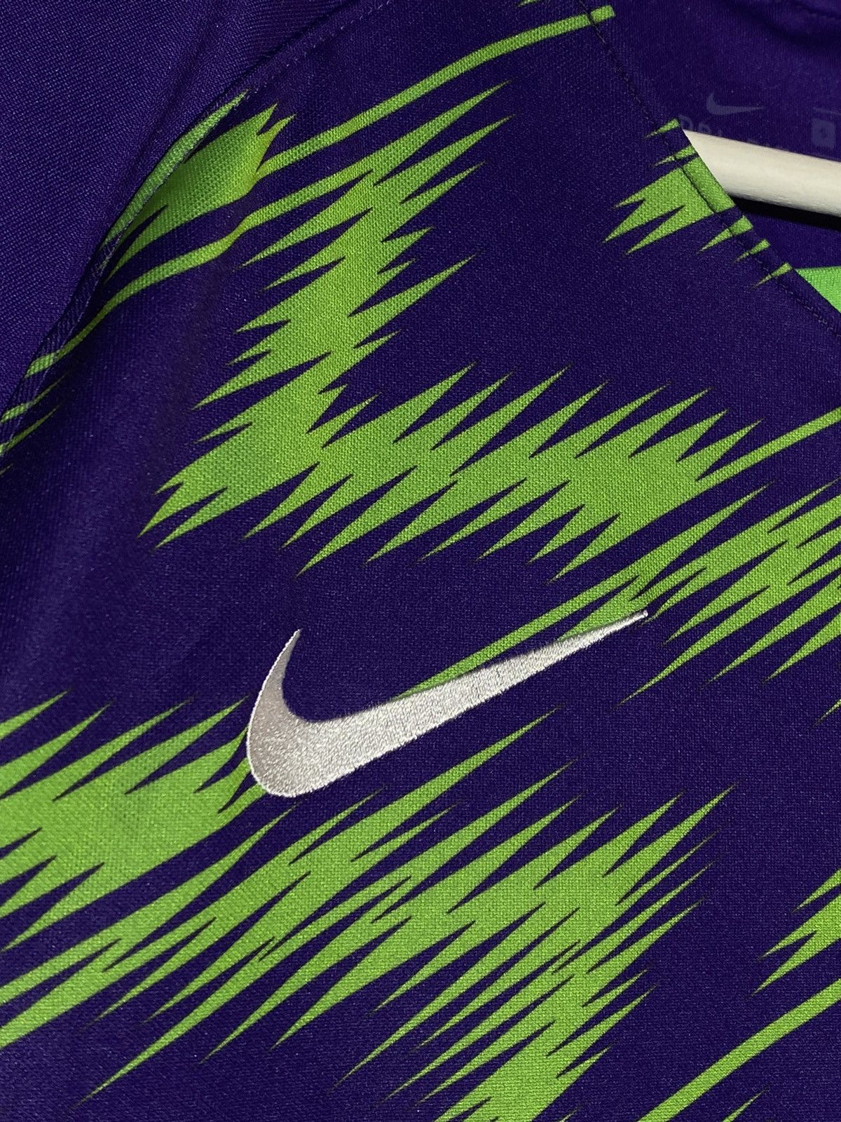 Nike Nike Malaga 2020 2021 Away Football Shirt Size US S / EU 44-46 / 1 - 4 Thumbnail