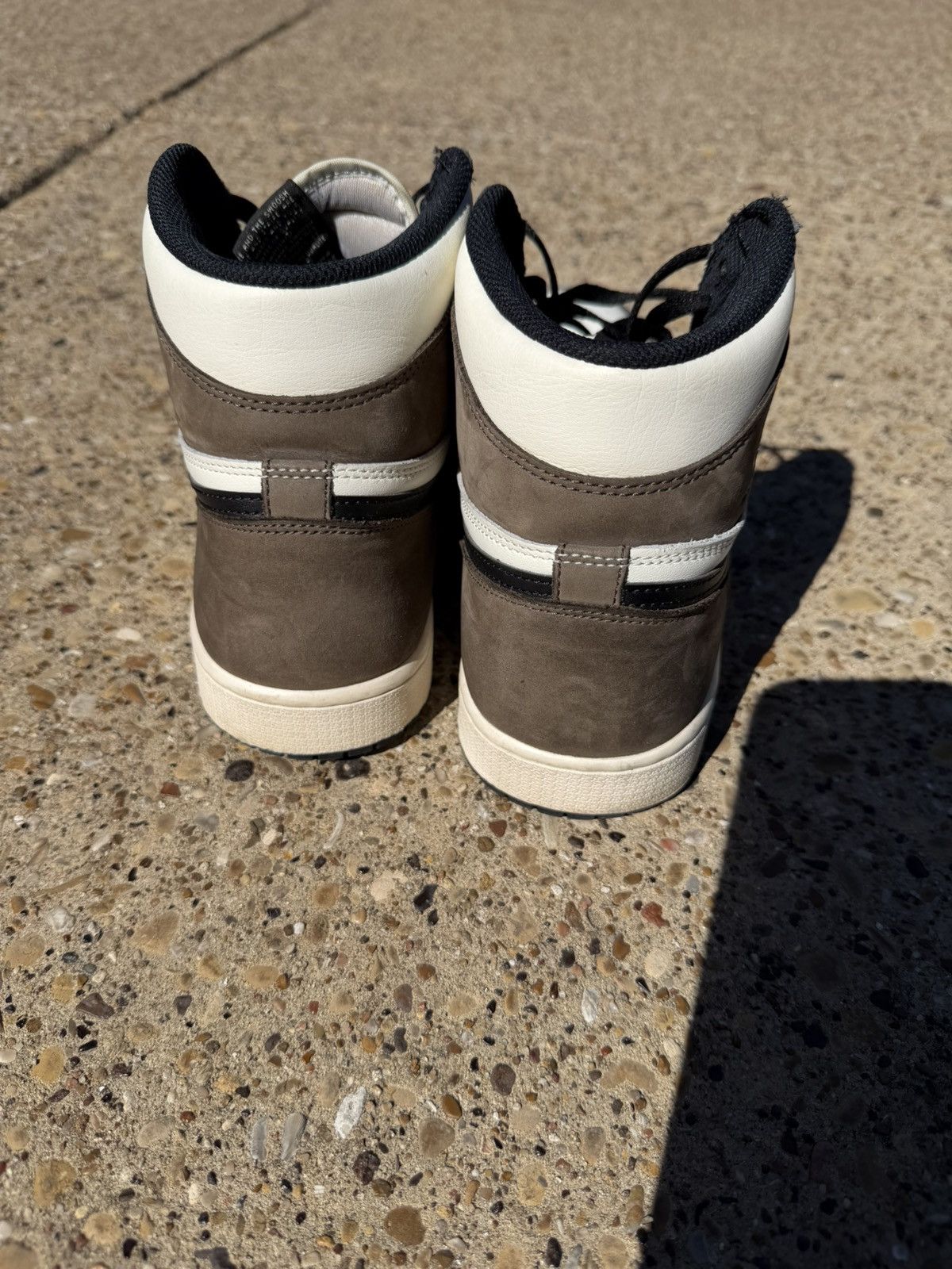 Nike Jordan 1 OG high Mocha Size US 12 / EU 45 - 6 Thumbnail