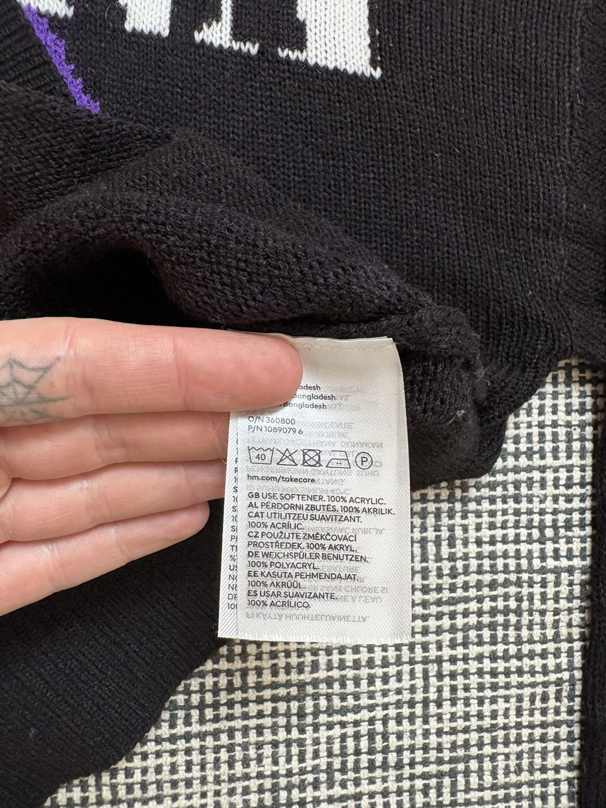 Nirvana H&M Nirvana fuzzy knit jumper sweater grunge alt avant garde Size US S / EU 44-46 / 1 - 4 Thumbnail