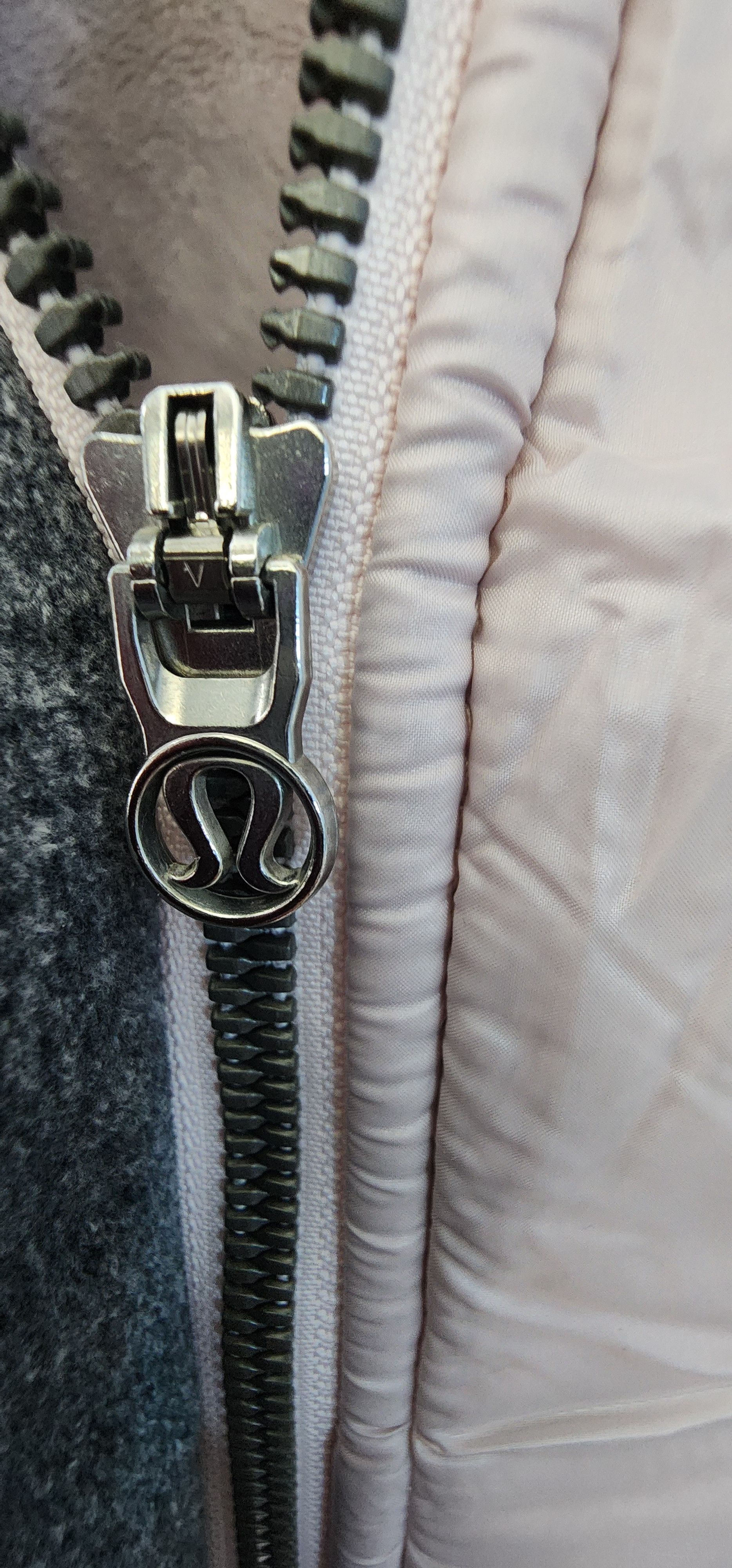 Lululemon Lululemon Pedal Power Jacket Neutral Blush Size 4 W4949S Size S / US 4 / IT 40 - 3 Thumbnail